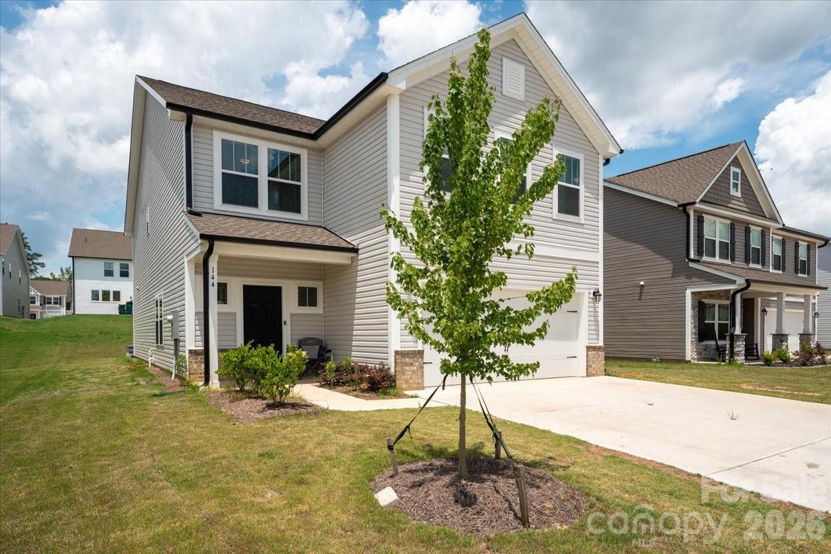 144 Stonewater Drive — Oakboro
