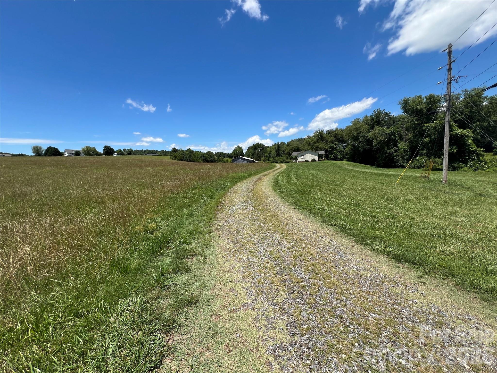 4405 Maple Creek Road — Rutherfordton