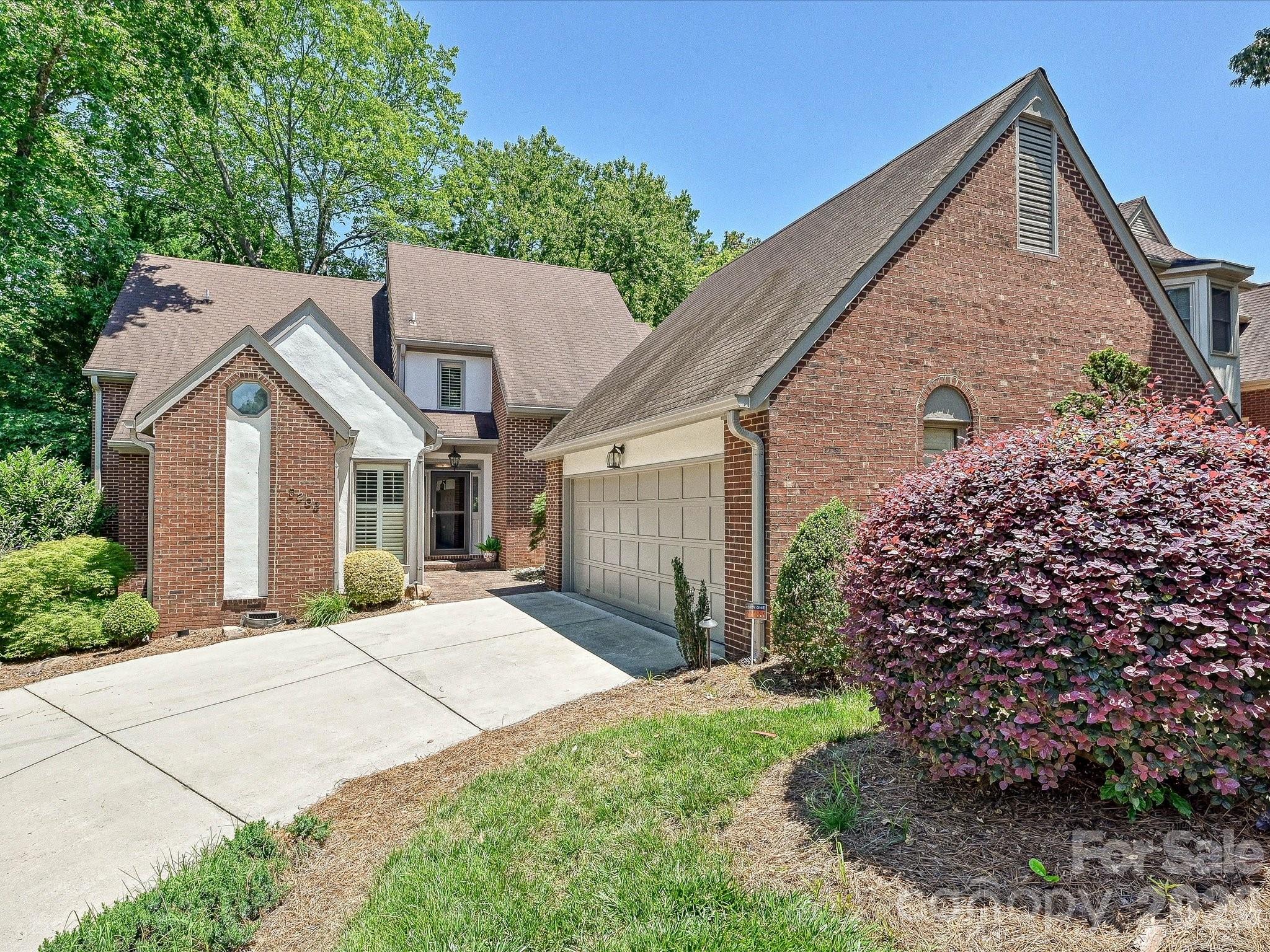 5203 Rustlewood Lane — Charlotte