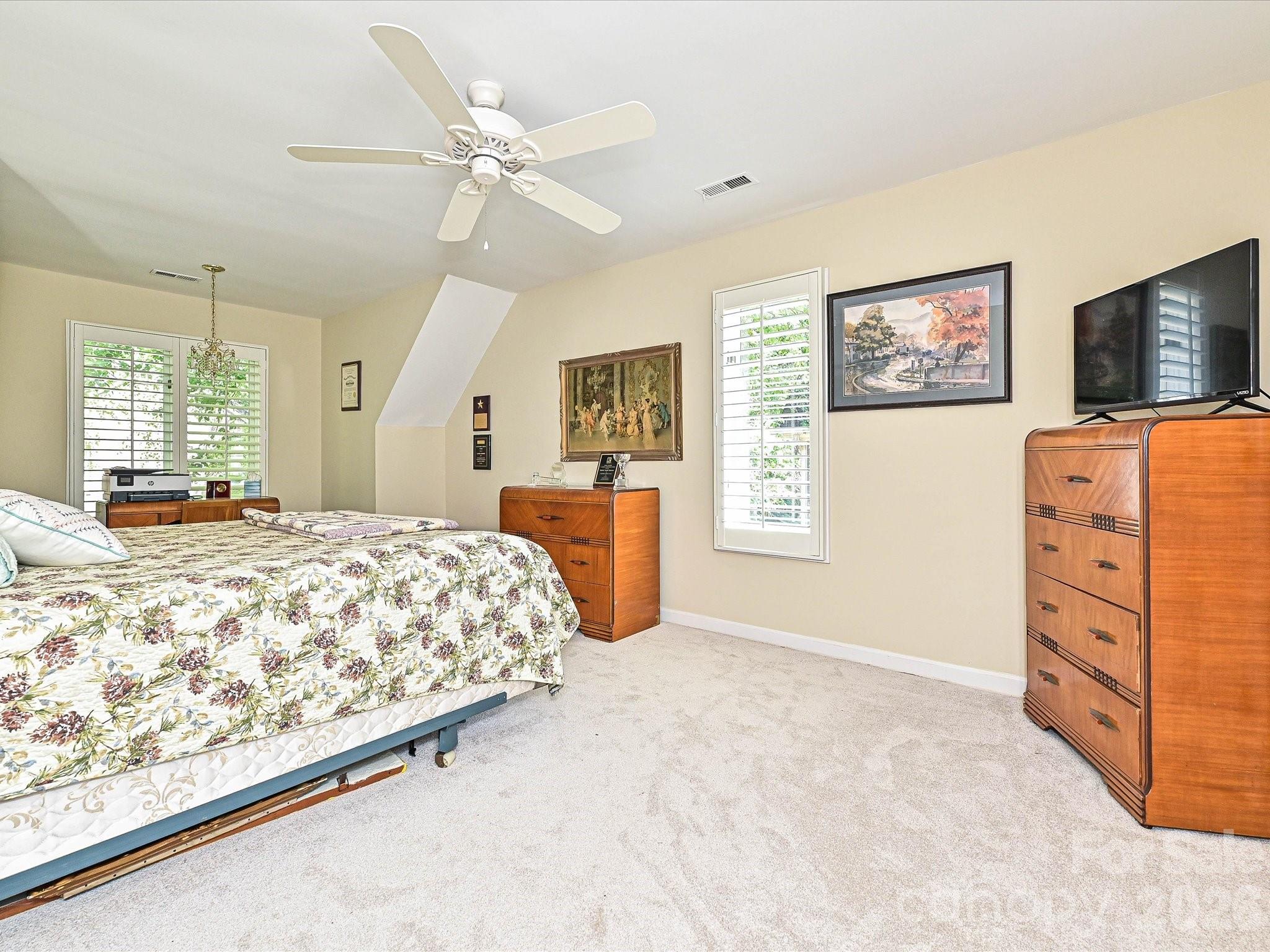 5203 Rustlewood Lane — Charlotte