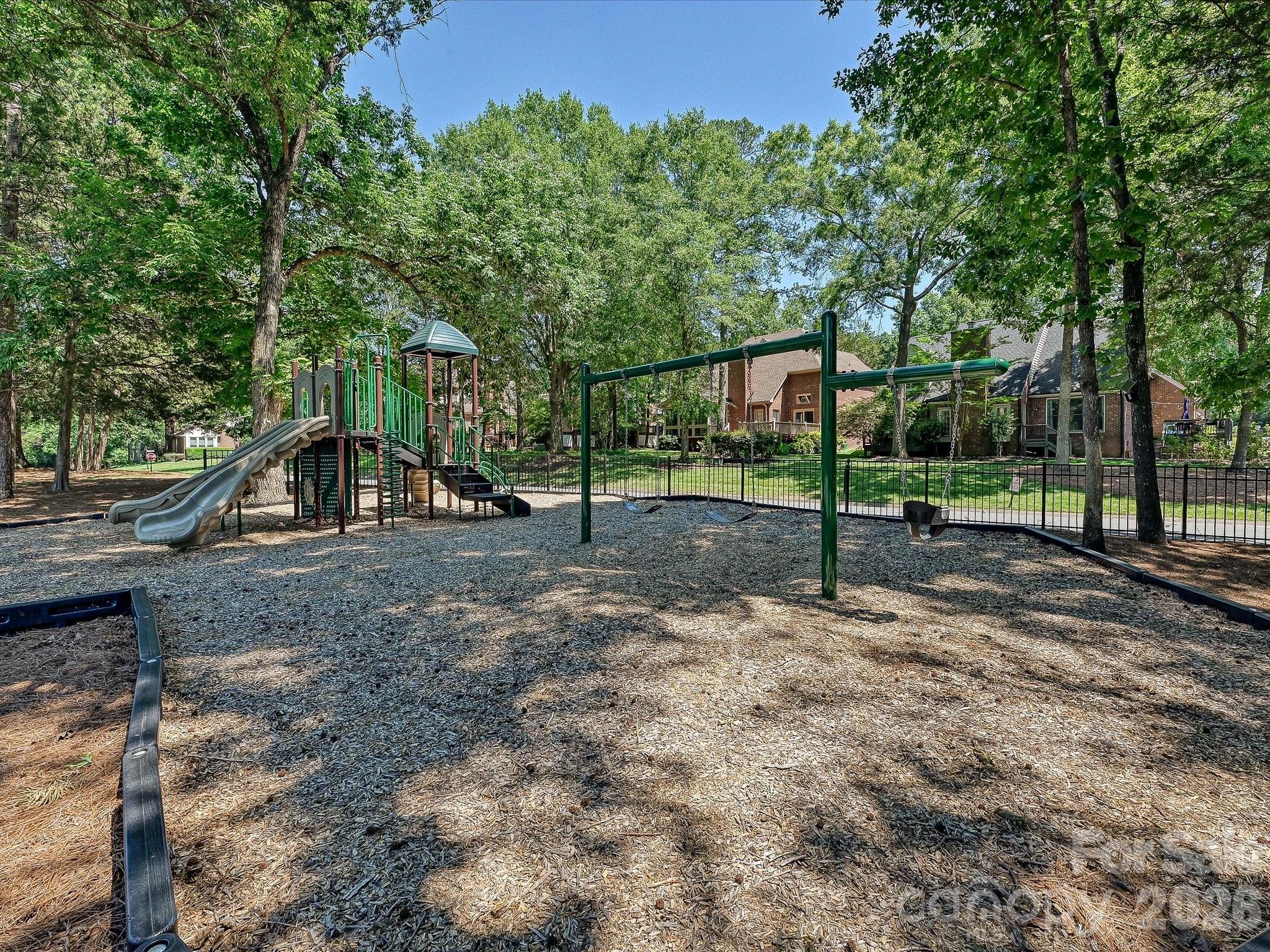 5203 Rustlewood Lane — Charlotte