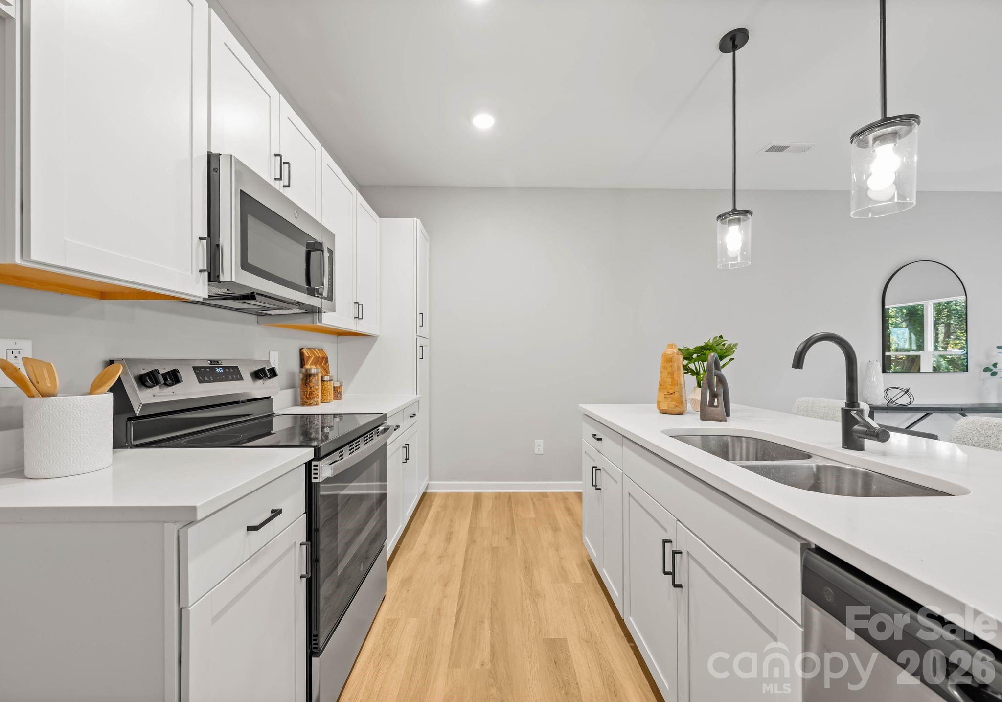 3131 Hatty Place — Charlotte
