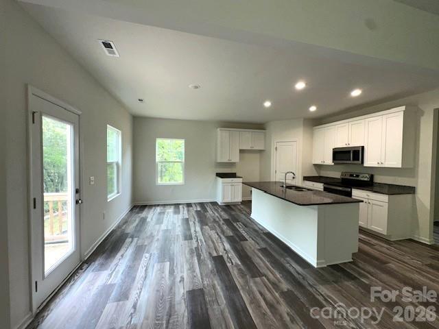 1650 Nicholas Way #25 — Hickory