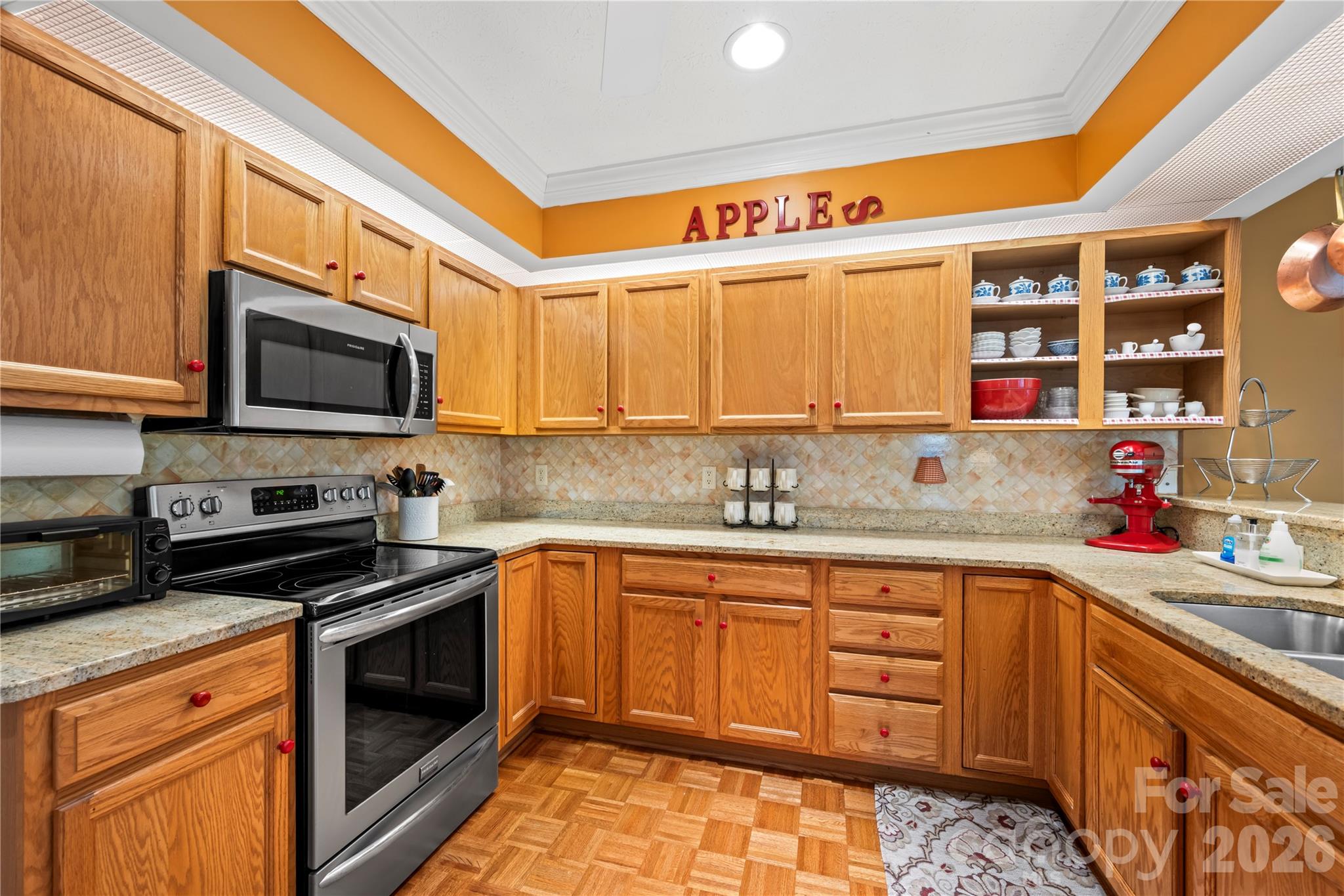 9 Tall Pines Road — Hendersonville