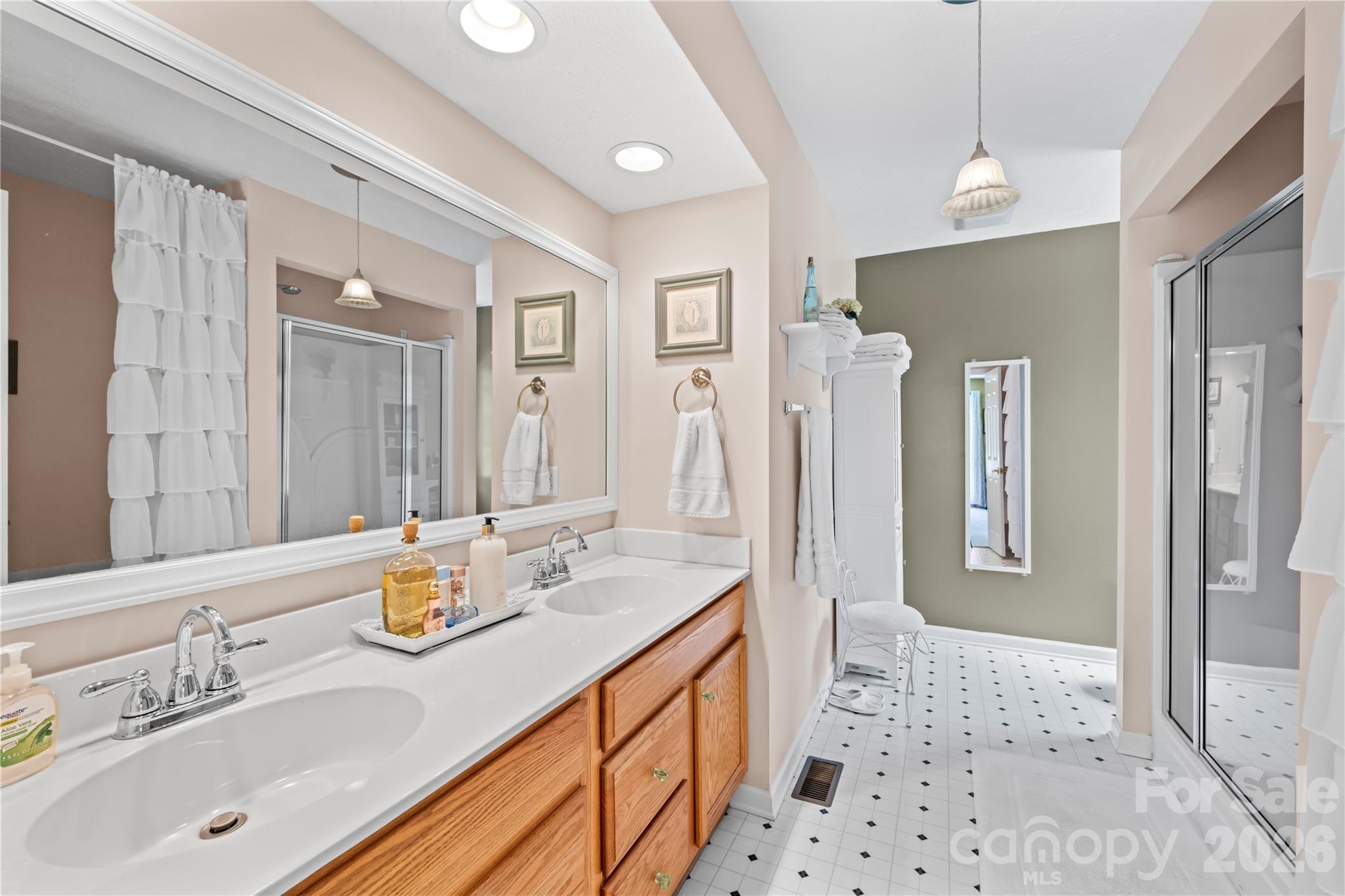 9 Tall Pines Road — Hendersonville