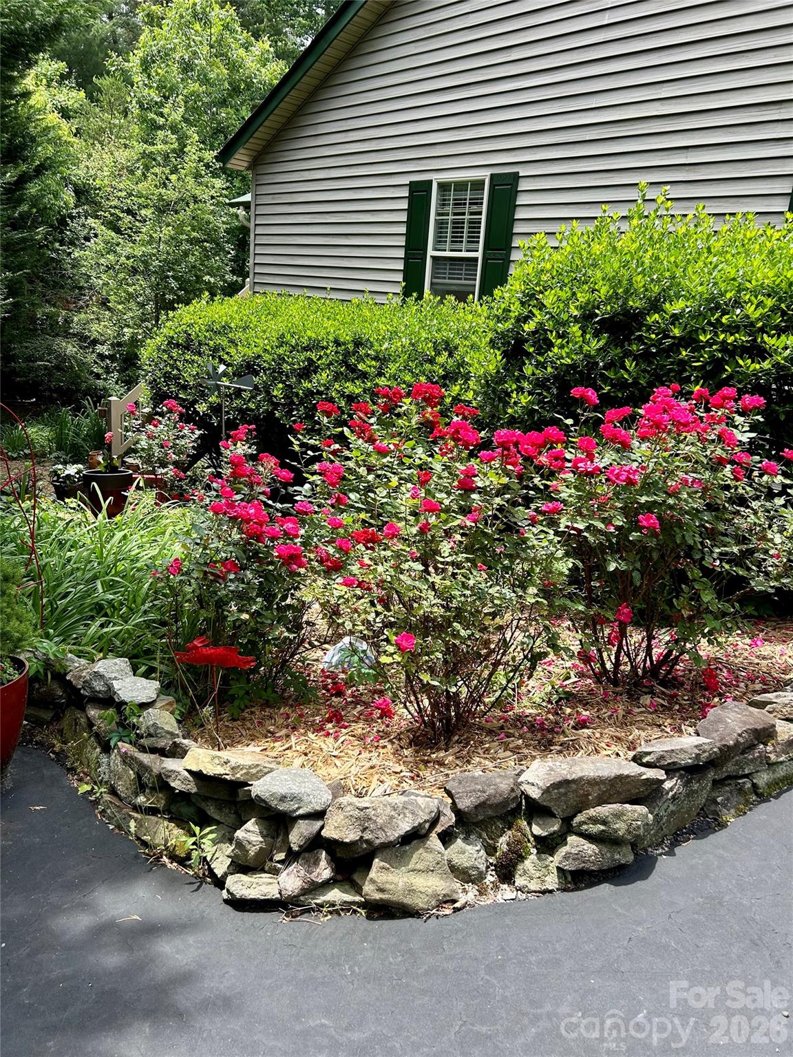 9 Tall Pines Road — Hendersonville