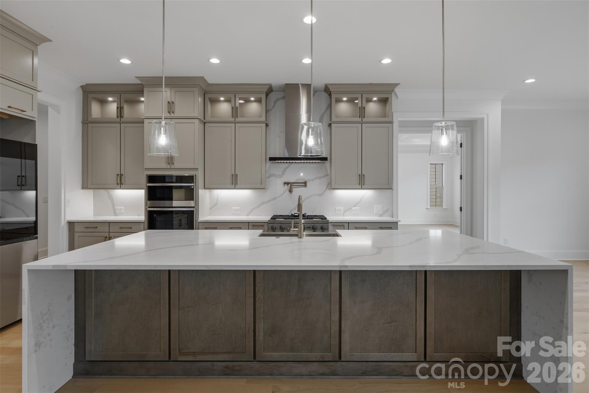 1011 Detweiler Road — Marvin