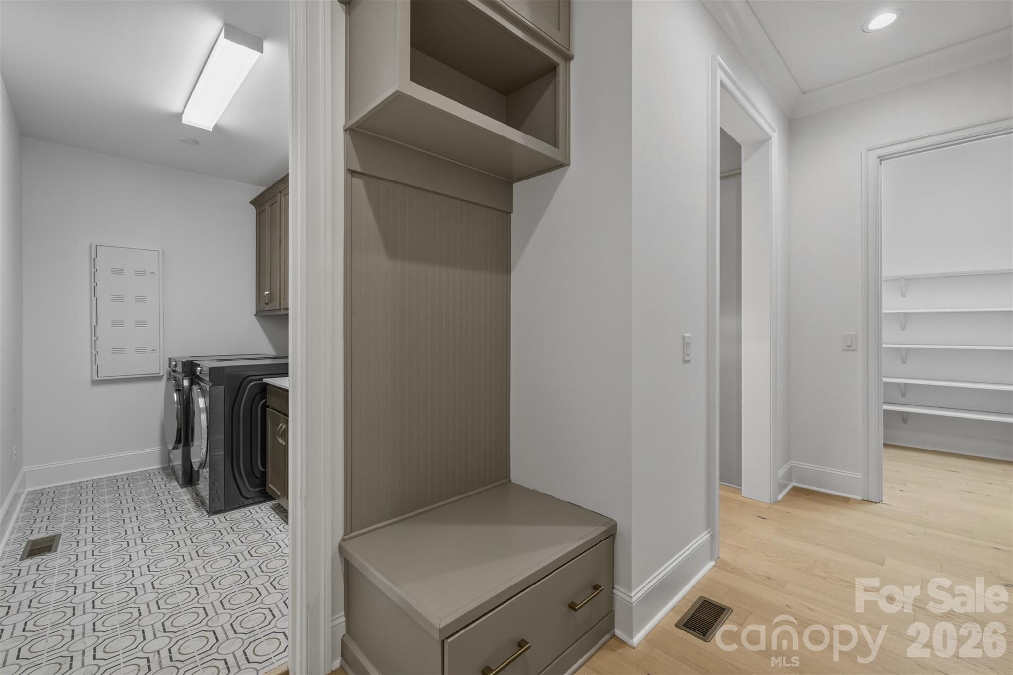 1011 Detweiler Road — Marvin