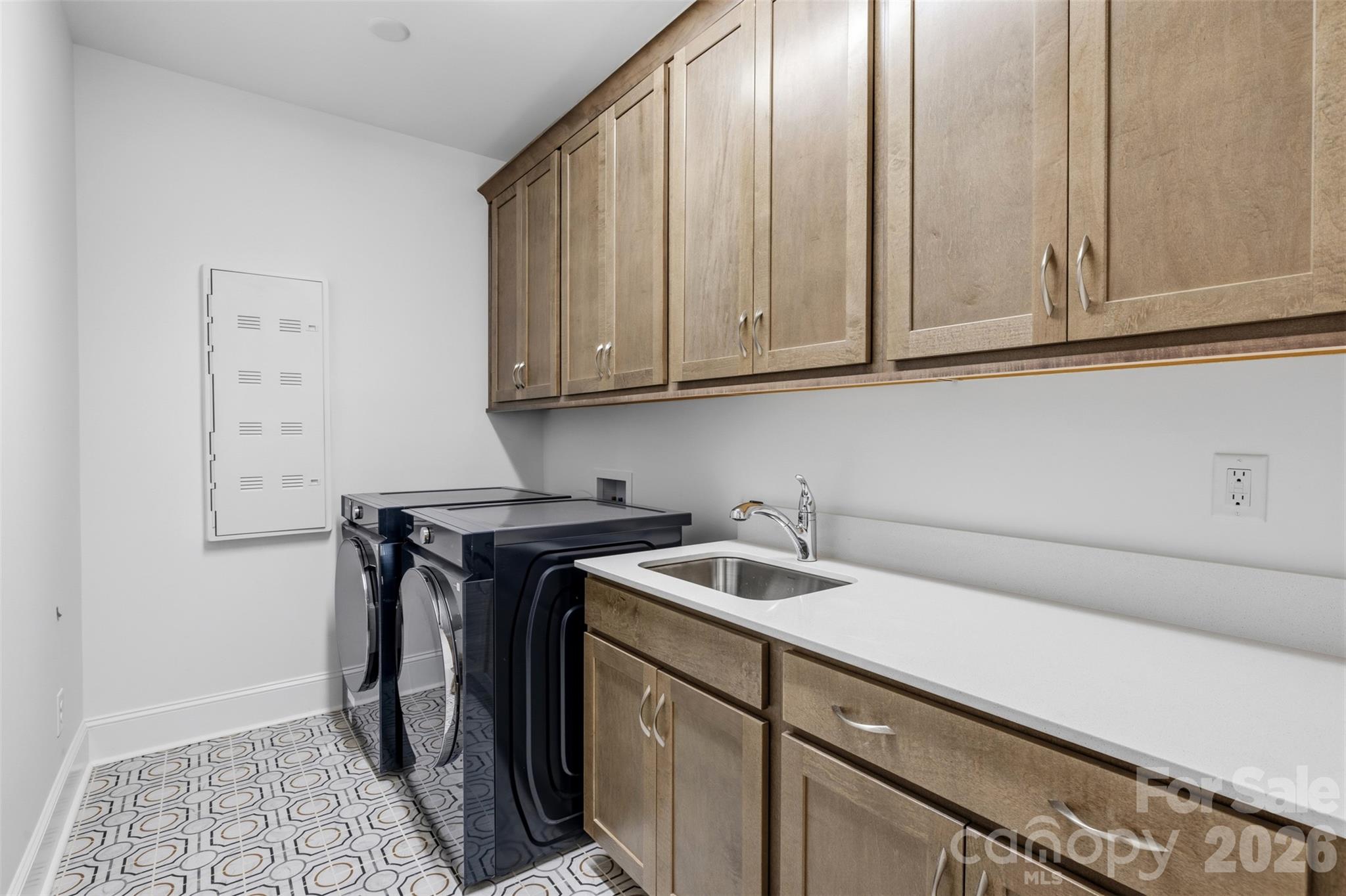 1011 Detweiler Road — Marvin