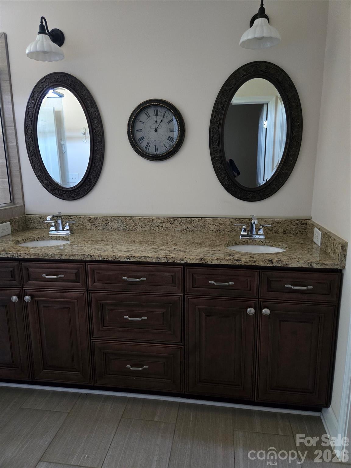 990 Russell Ridge Drive — Catawba