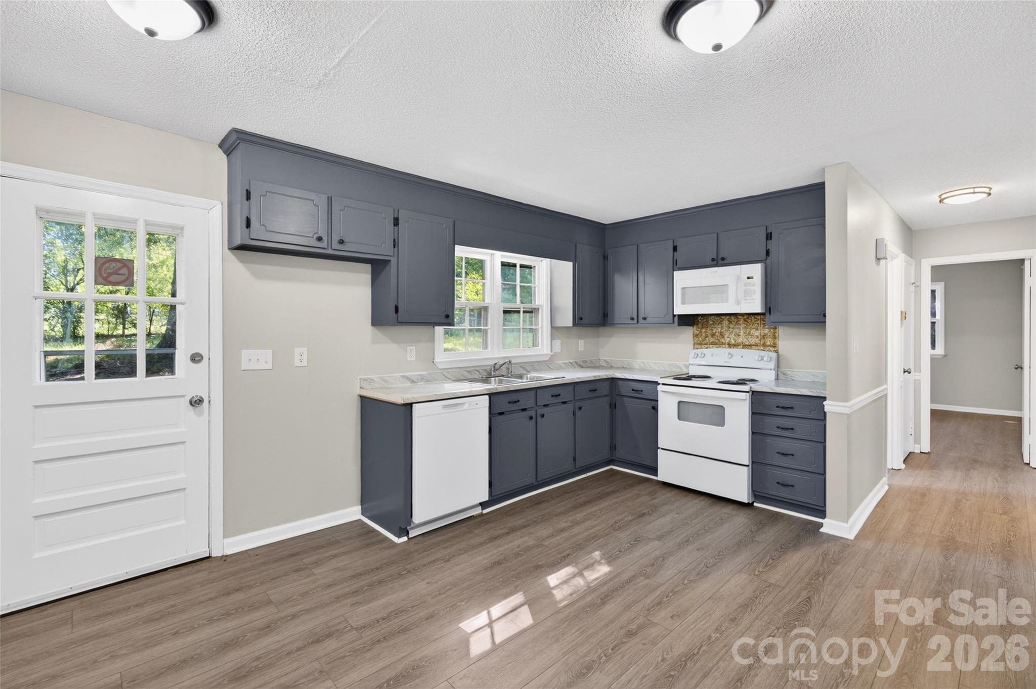 616 Old Farm Road — Statesville