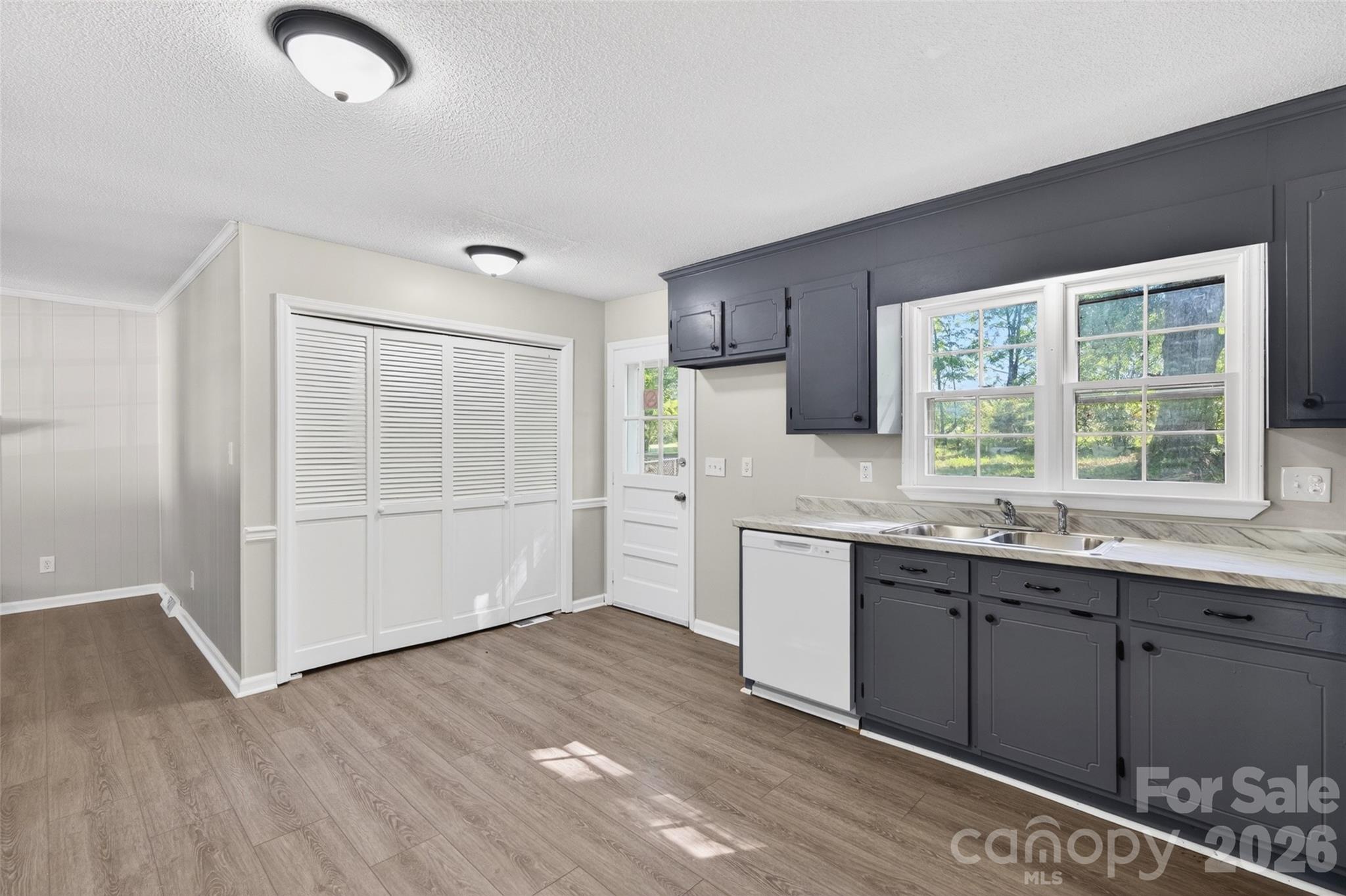 616 Old Farm Road — Statesville