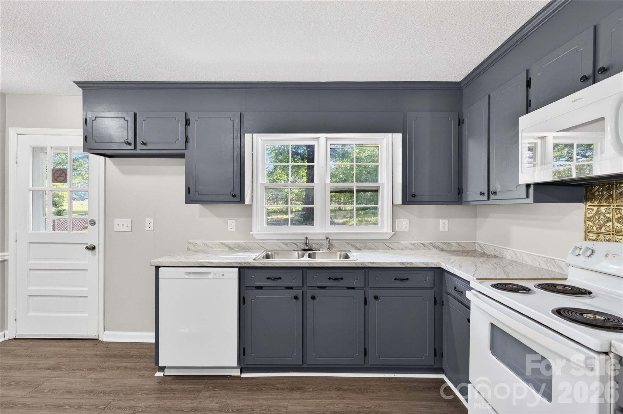 616 Old Farm Road — Statesville