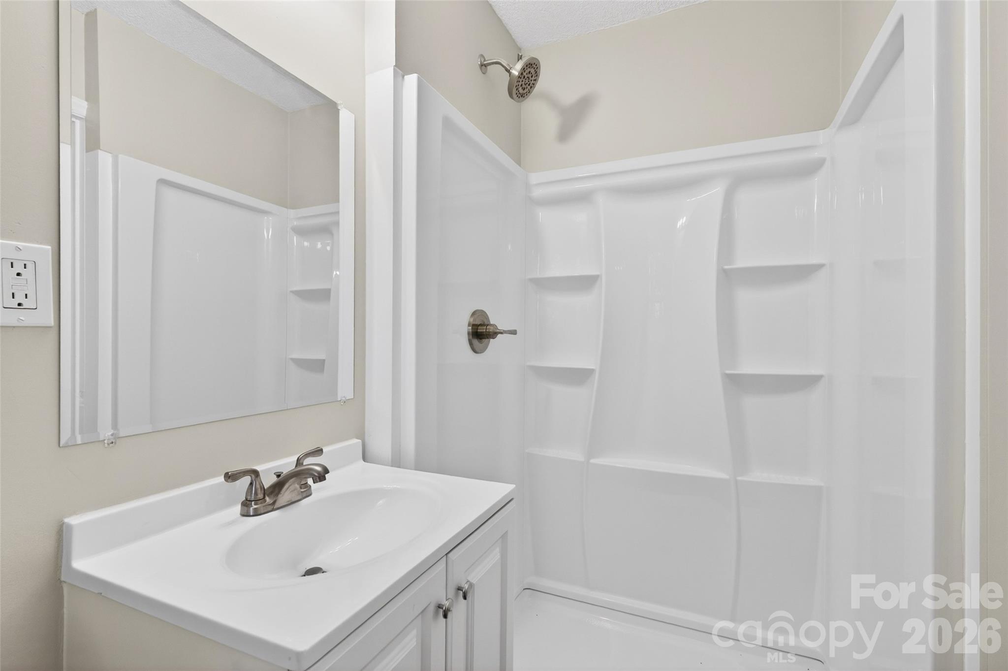 616 Old Farm Road — Statesville
