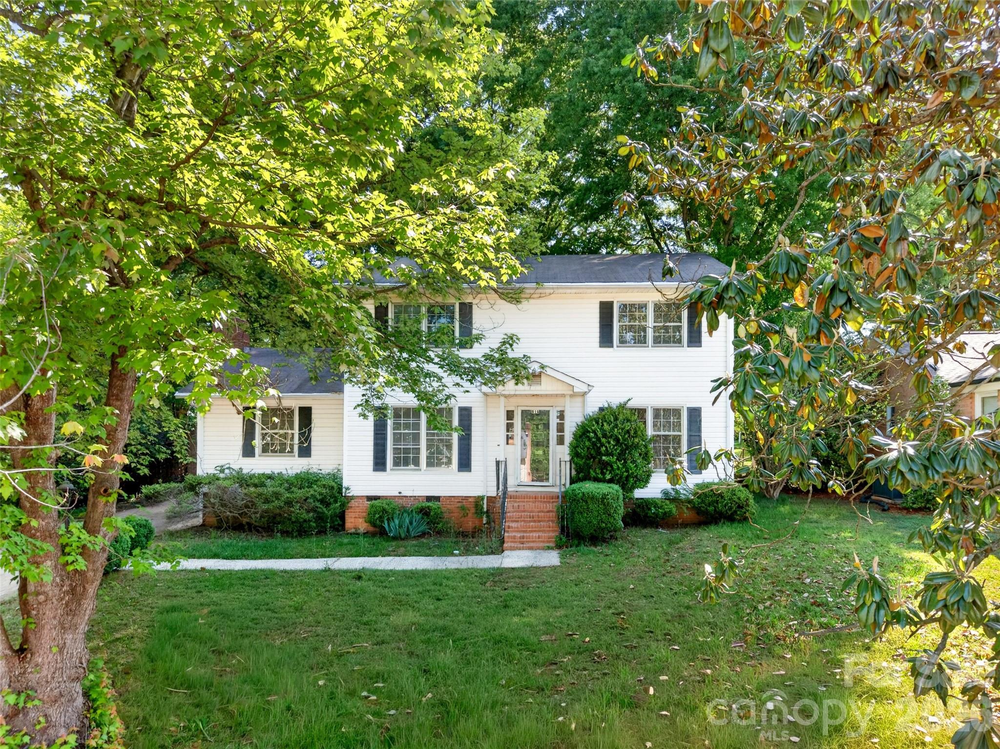 616 Old Farm Road — Statesville