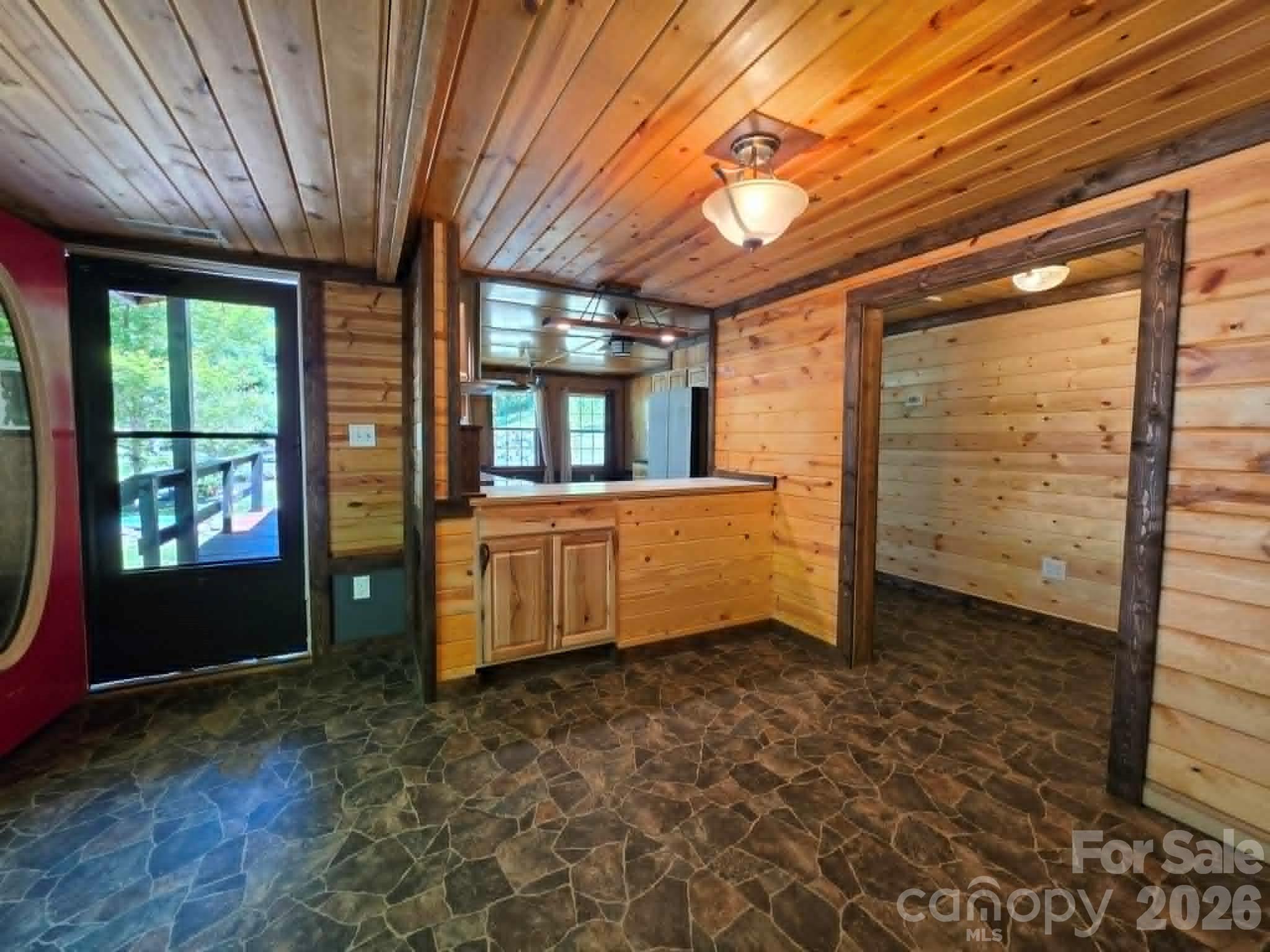 92 Buchanan Drive — Bakersville