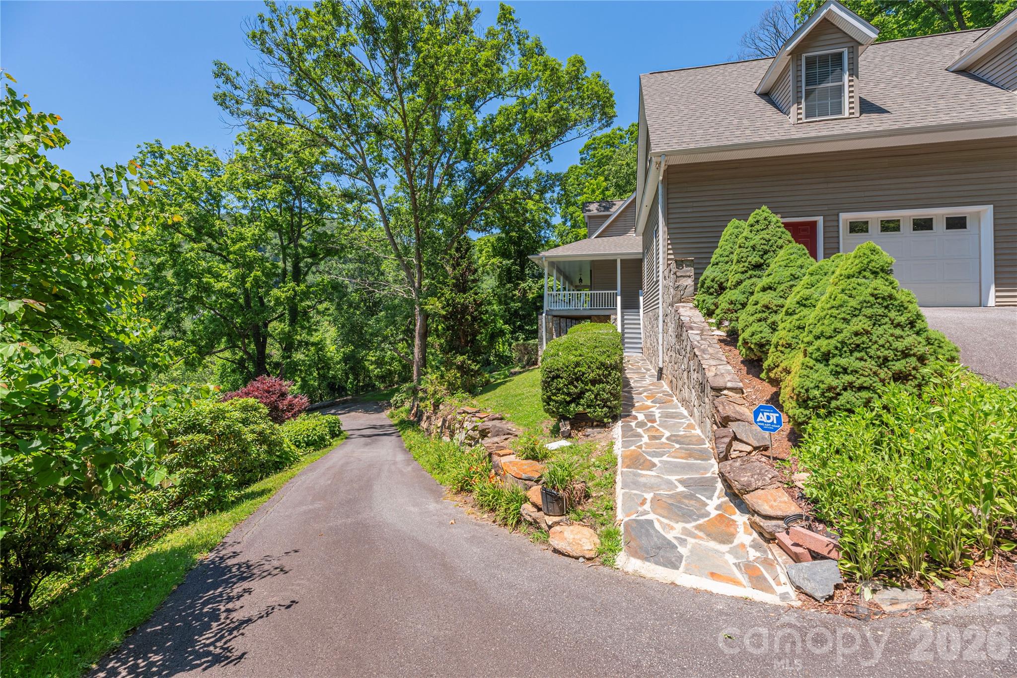 554 Breckenridge Road — Waynesville