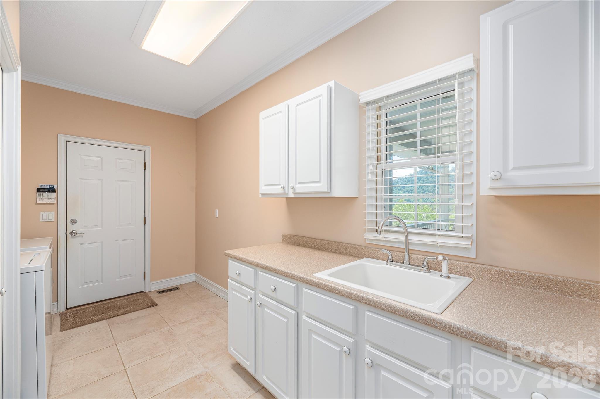 554 Breckenridge Road — Waynesville