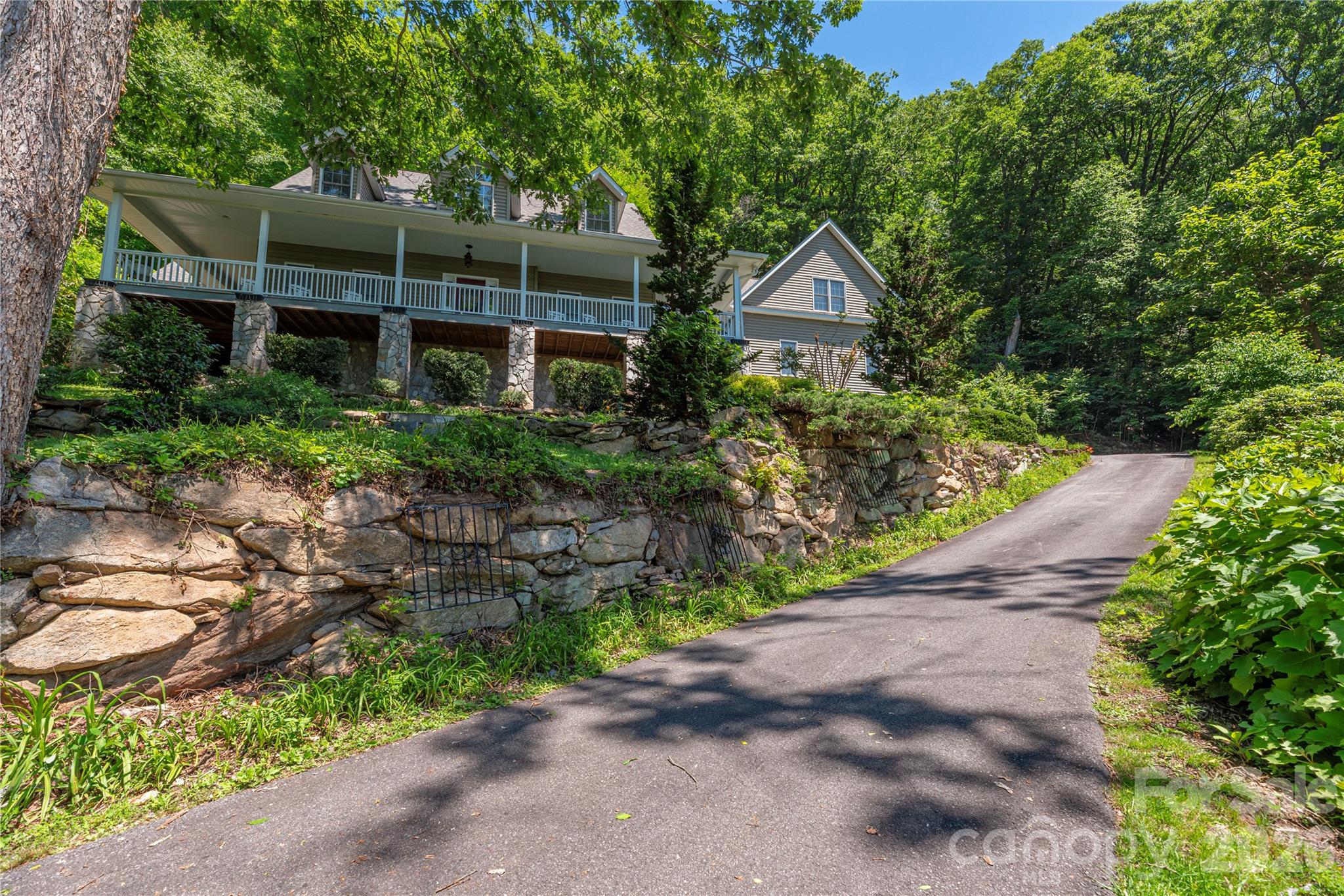 554 Breckenridge Road — Waynesville
