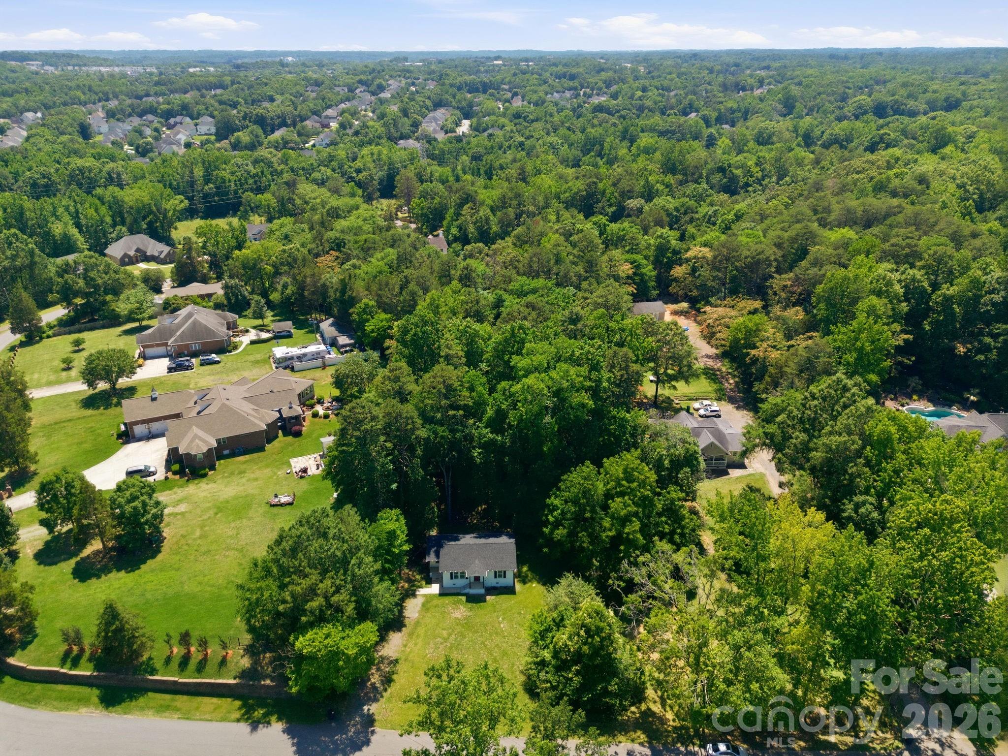 918 Breezewood Drive — Charlotte
