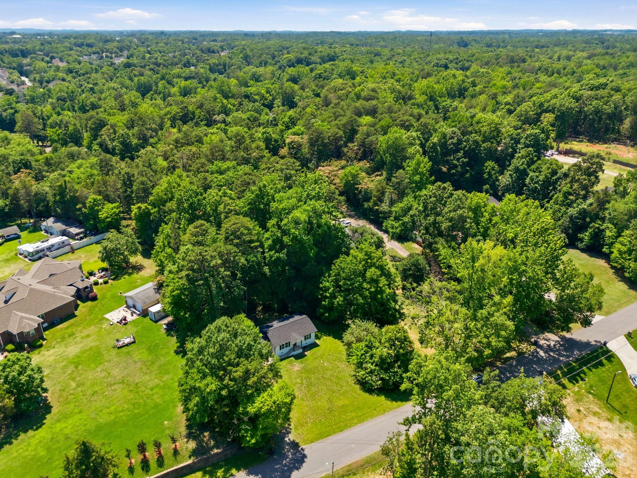 918 Breezewood Drive — Charlotte
