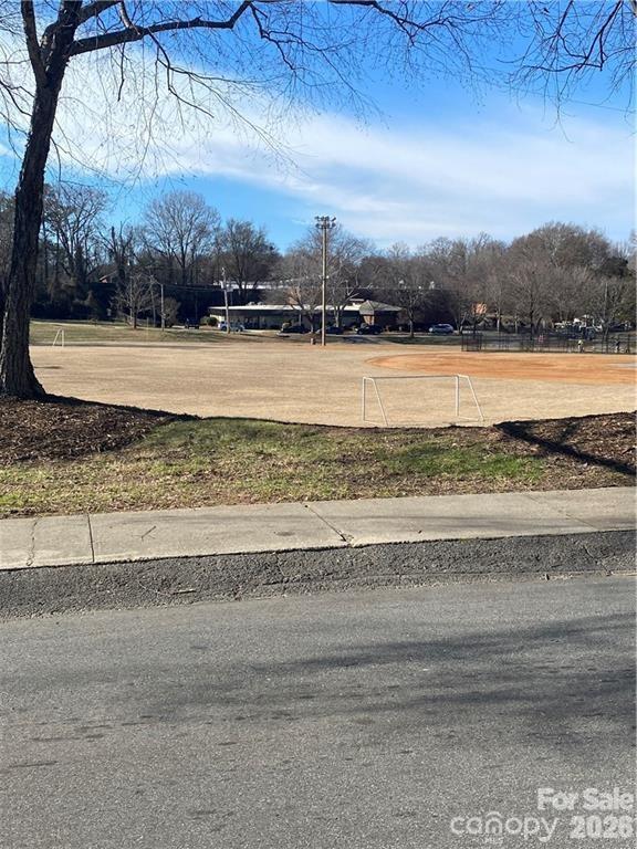 808 N Weldon Street — Gastonia