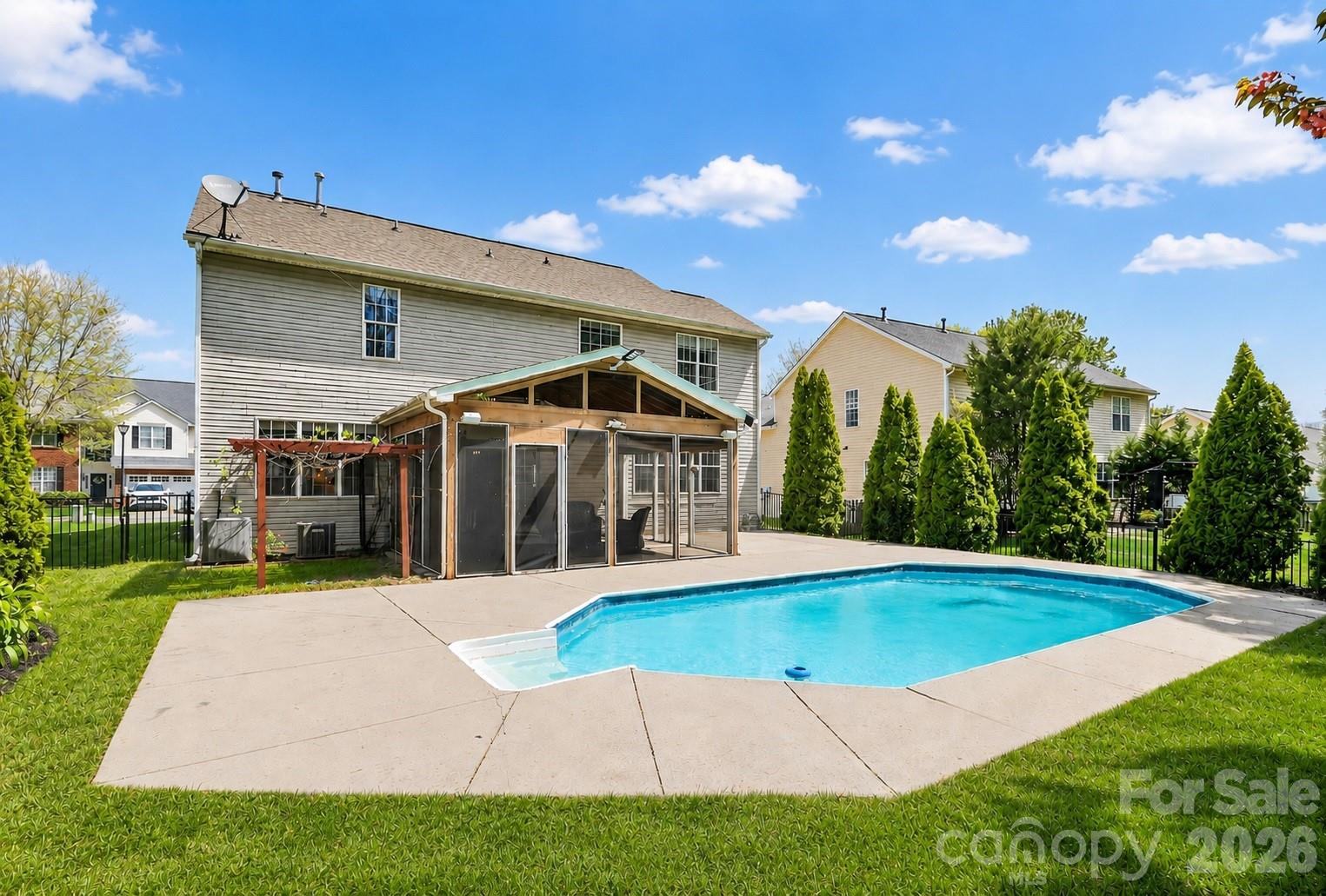 17126 Cambridge Woods Court — Charlotte