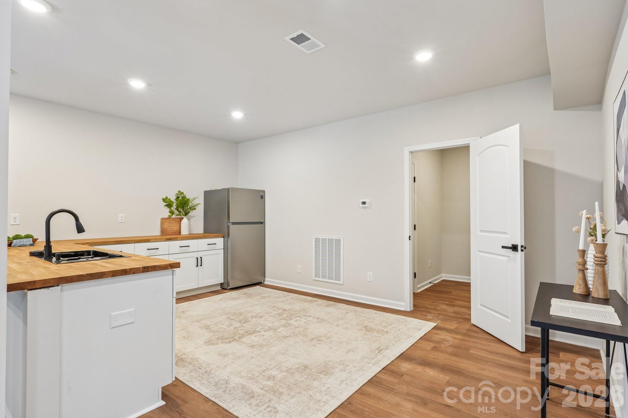 17810 Burnt Hickory Drive — Charlotte
