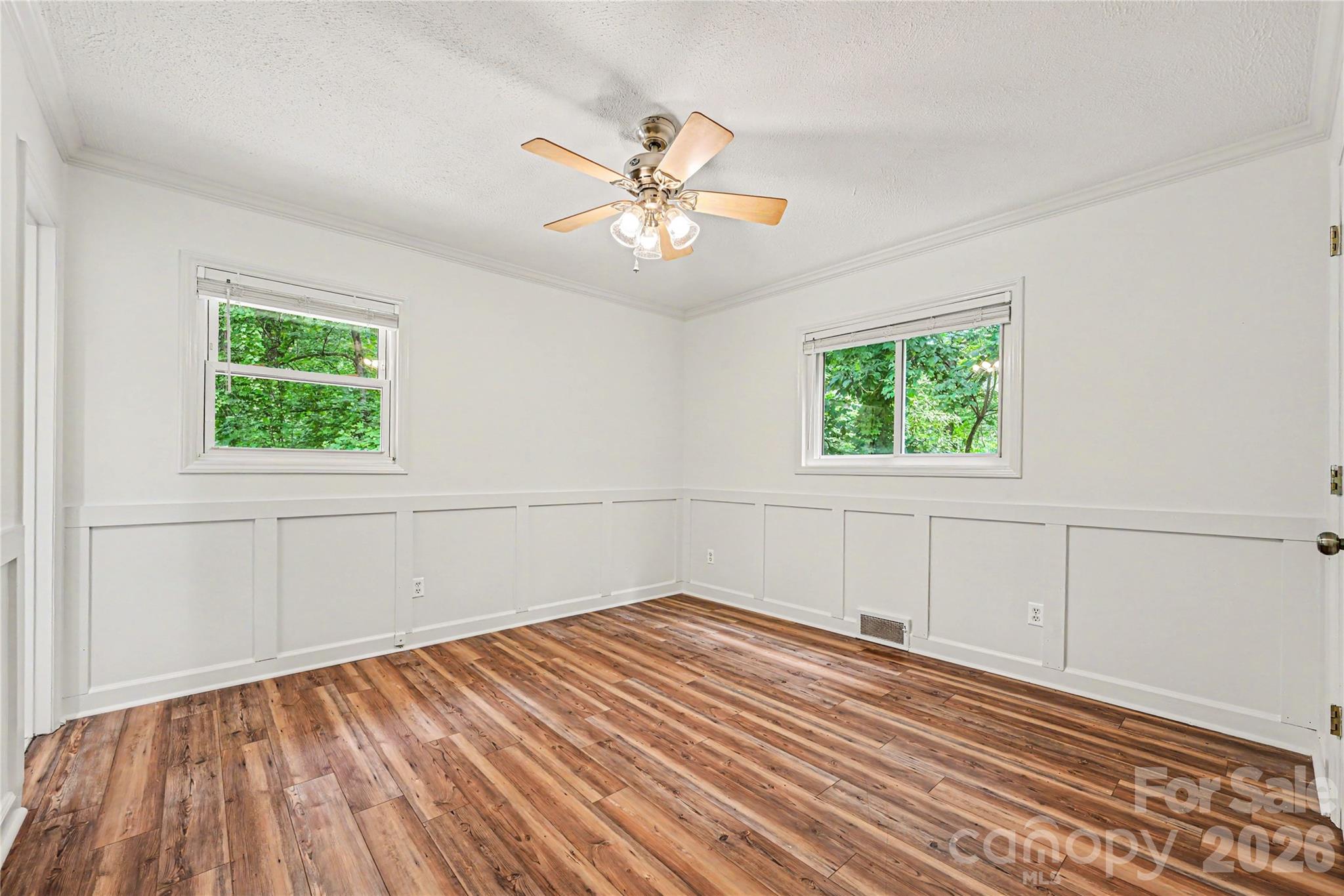 716 Grandview Drive NE — Concord