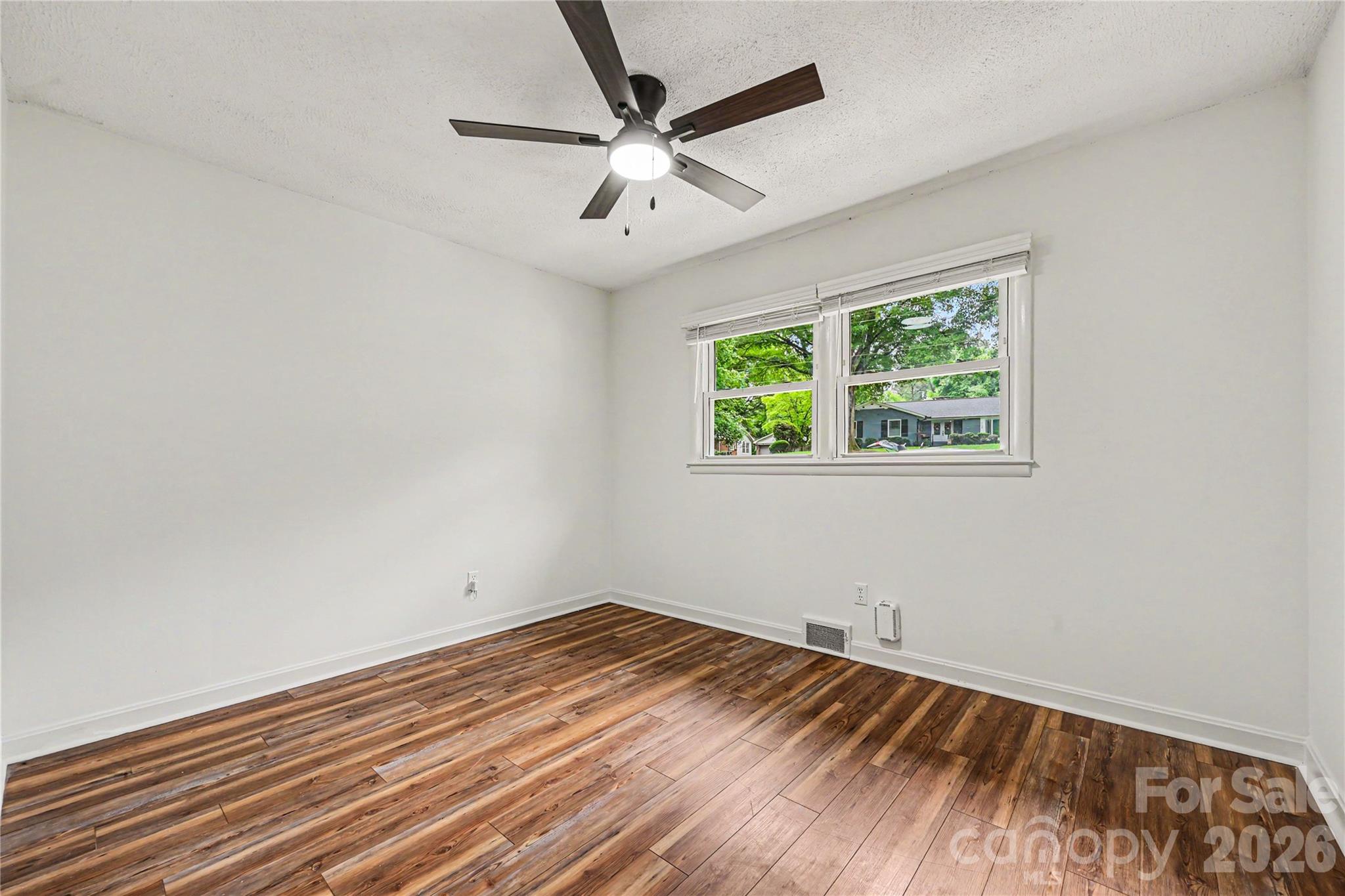 716 Grandview Drive NE — Concord