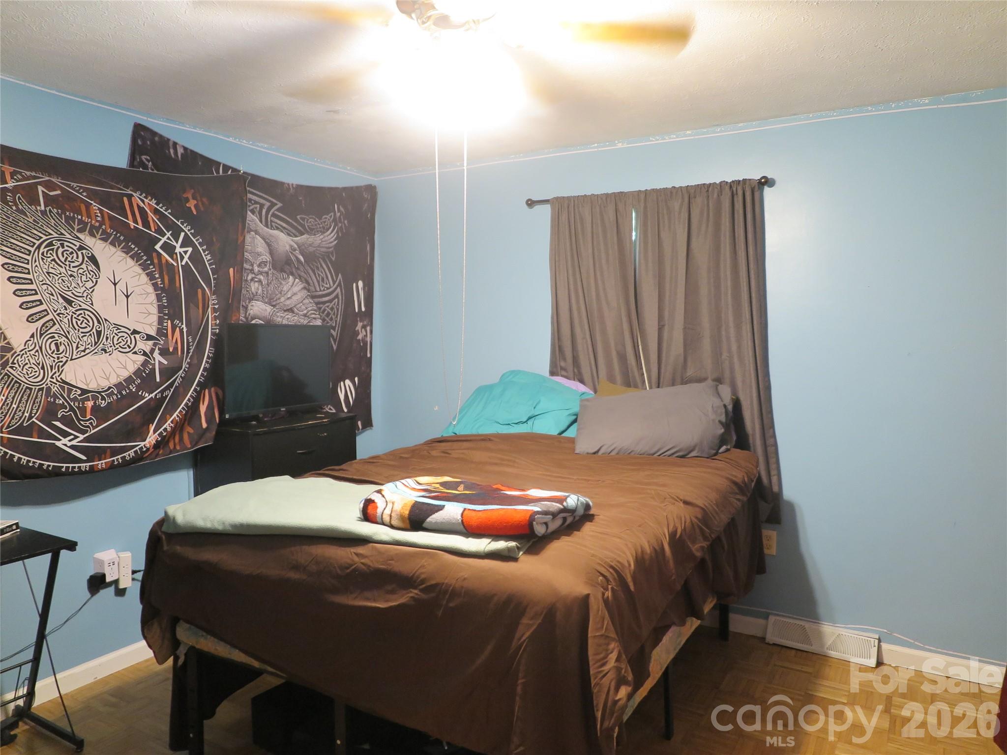 112 Glenn Oaks Drive — Lawndale