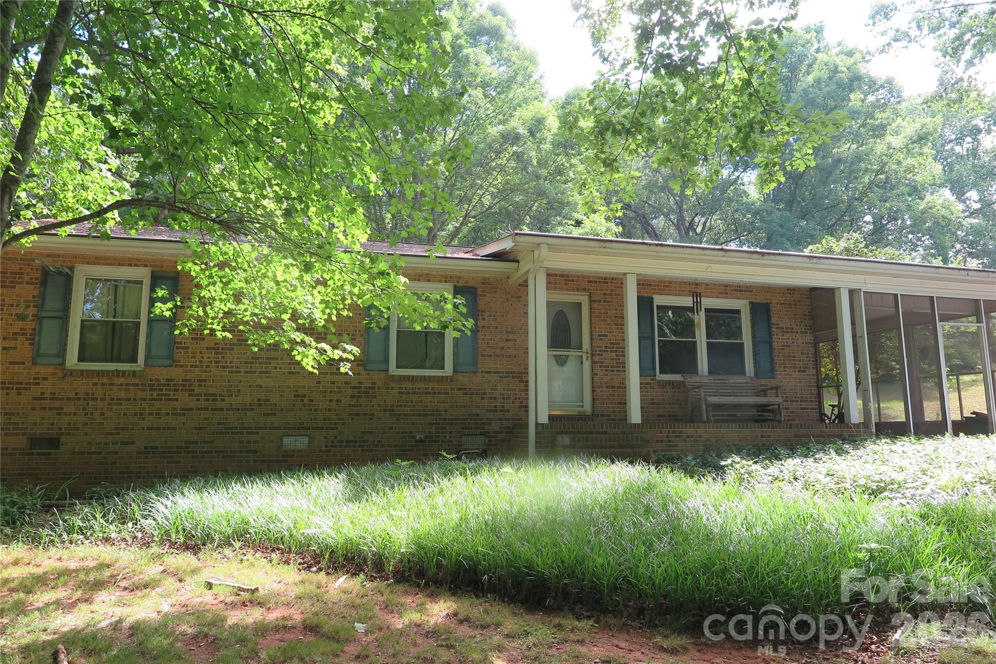 112 Glenn Oaks Drive — Lawndale