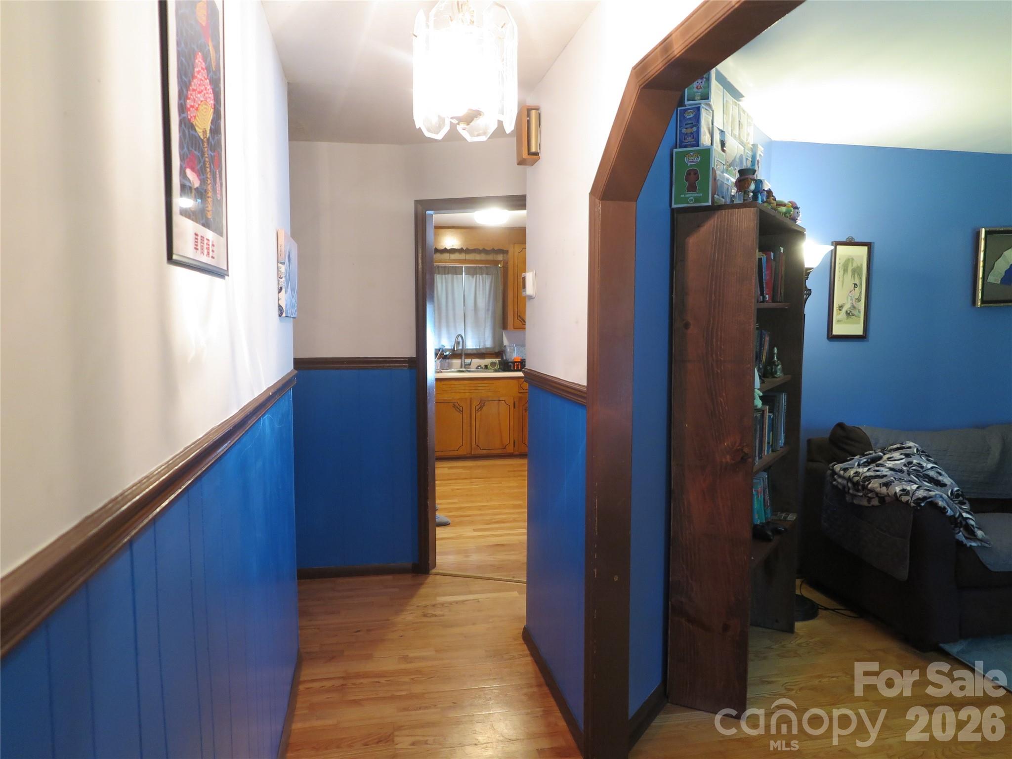 112 Glenn Oaks Drive — Lawndale