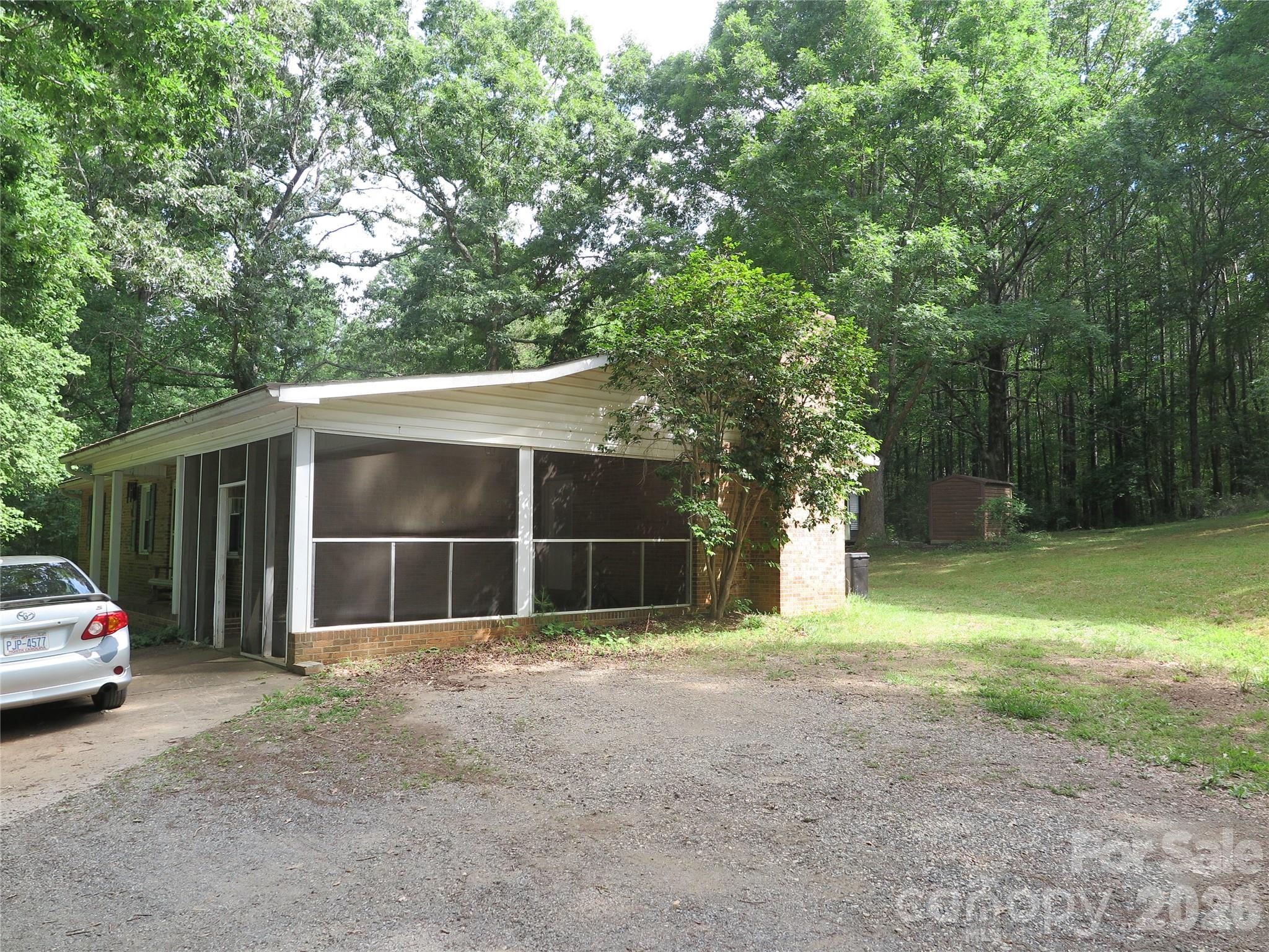 112 Glenn Oaks Drive — Lawndale