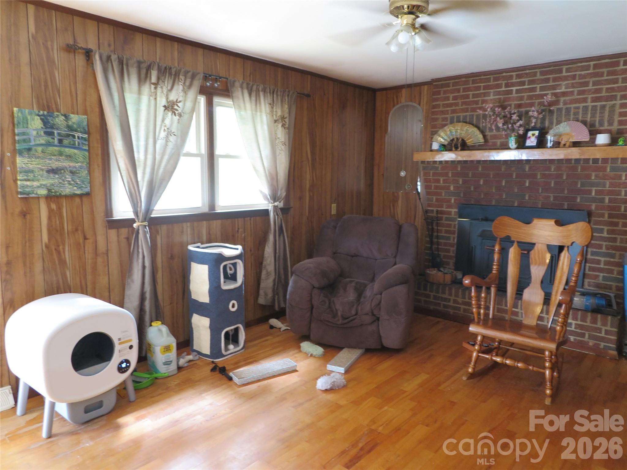 112 Glenn Oaks Drive — Lawndale