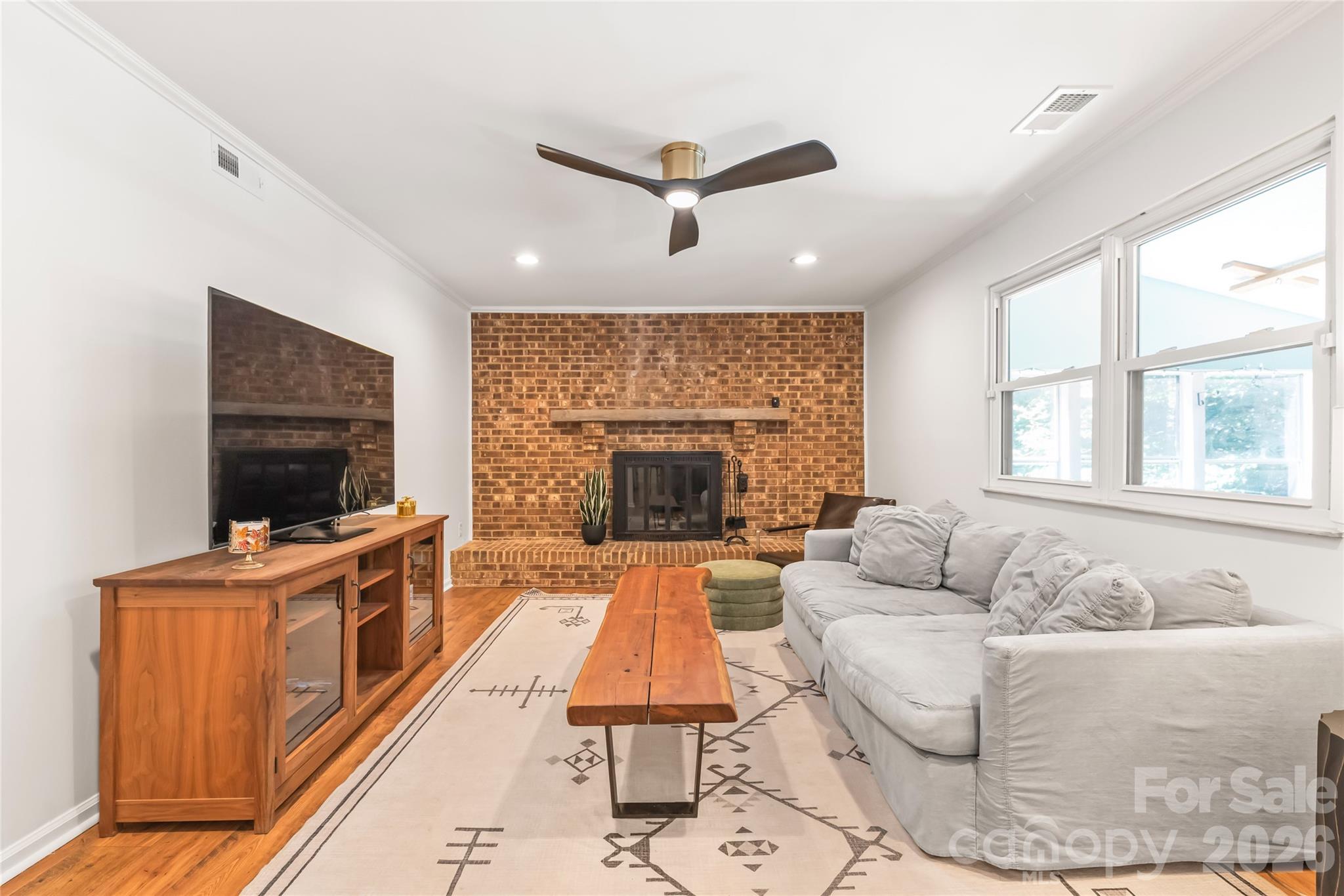 425 Regency Drive — Charlotte
