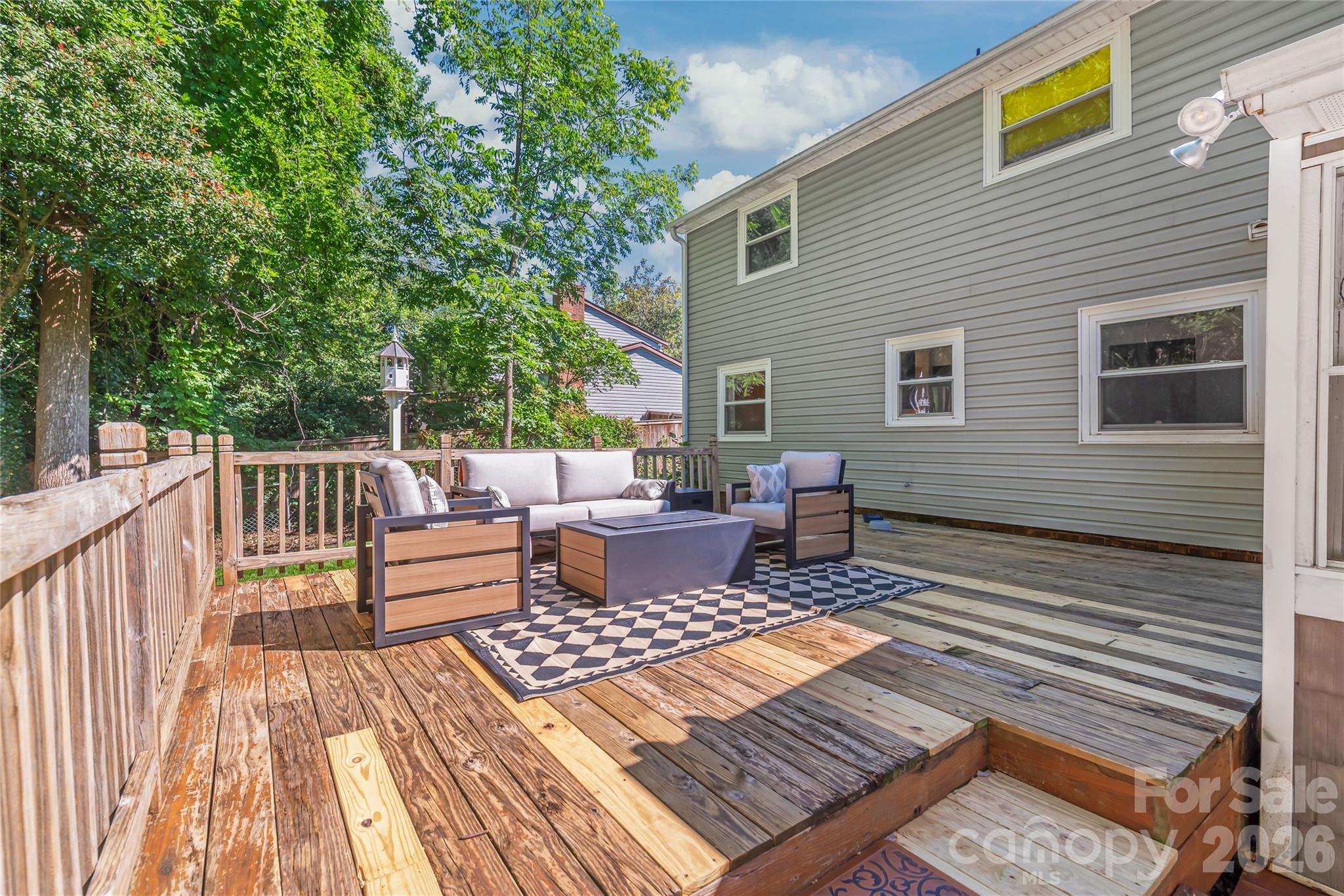 425 Regency Drive — Charlotte