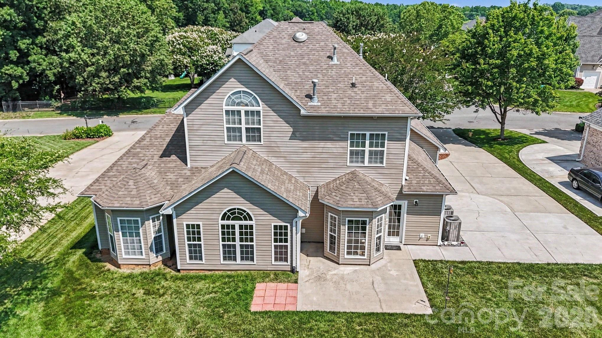 1392 Piper Court — Concord