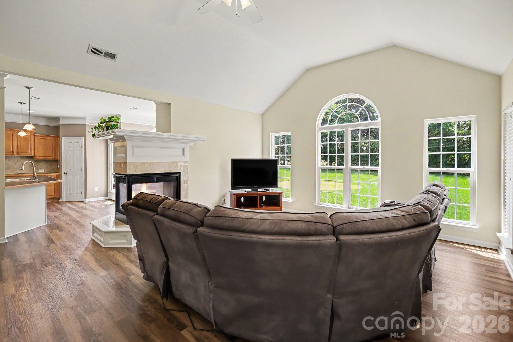 1392 Piper Court — Concord