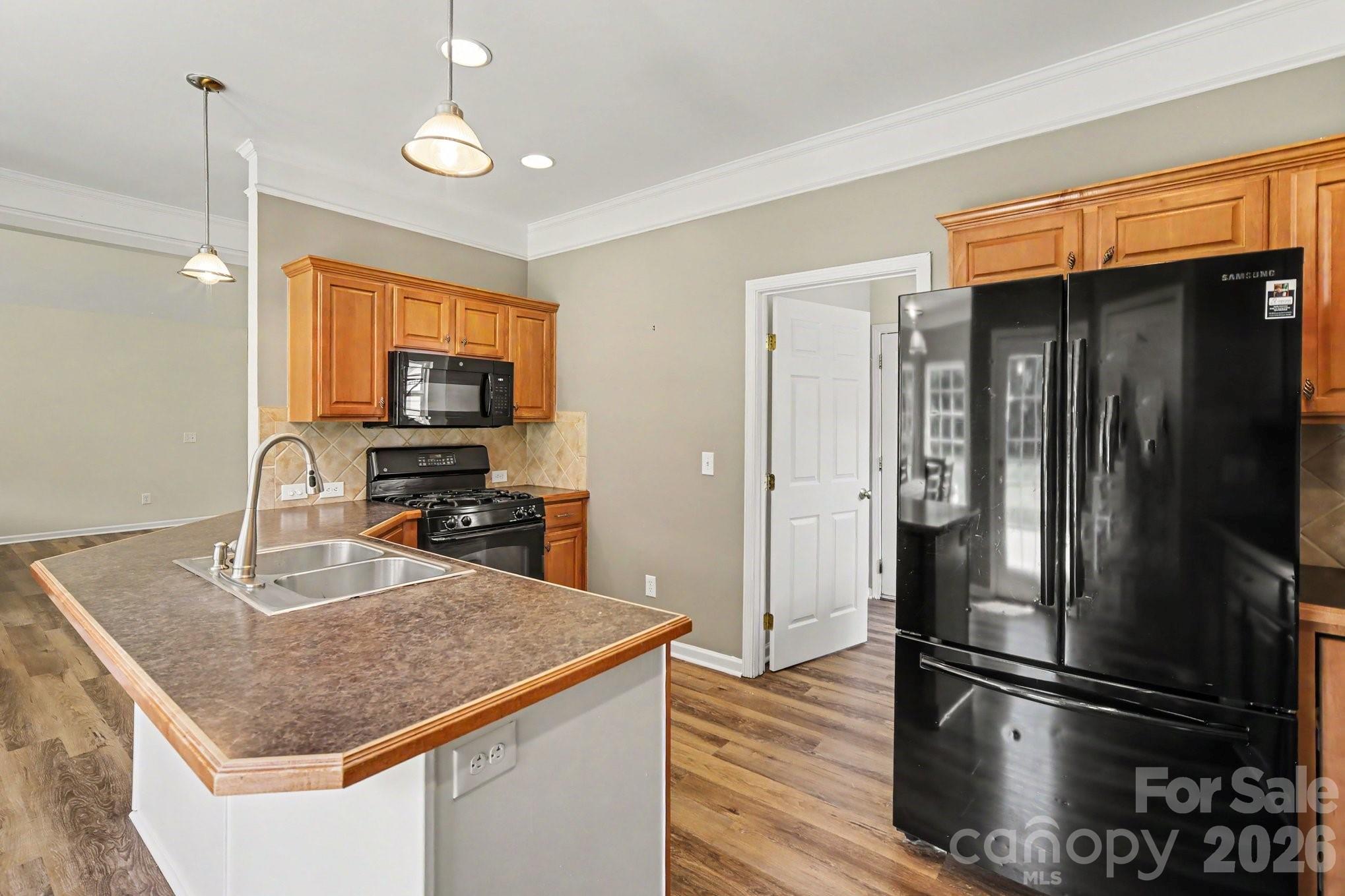 1392 Piper Court — Concord