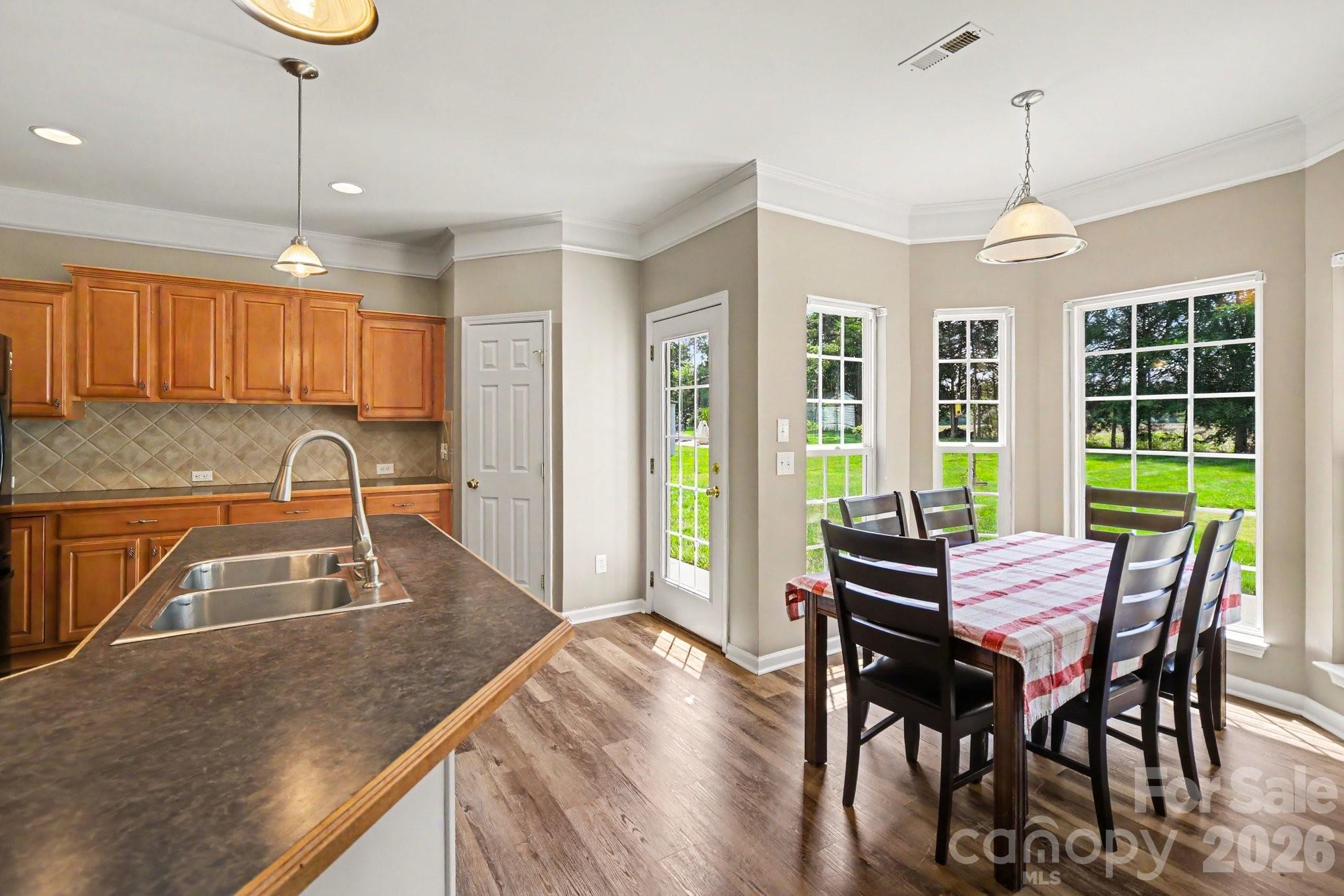 1392 Piper Court — Concord