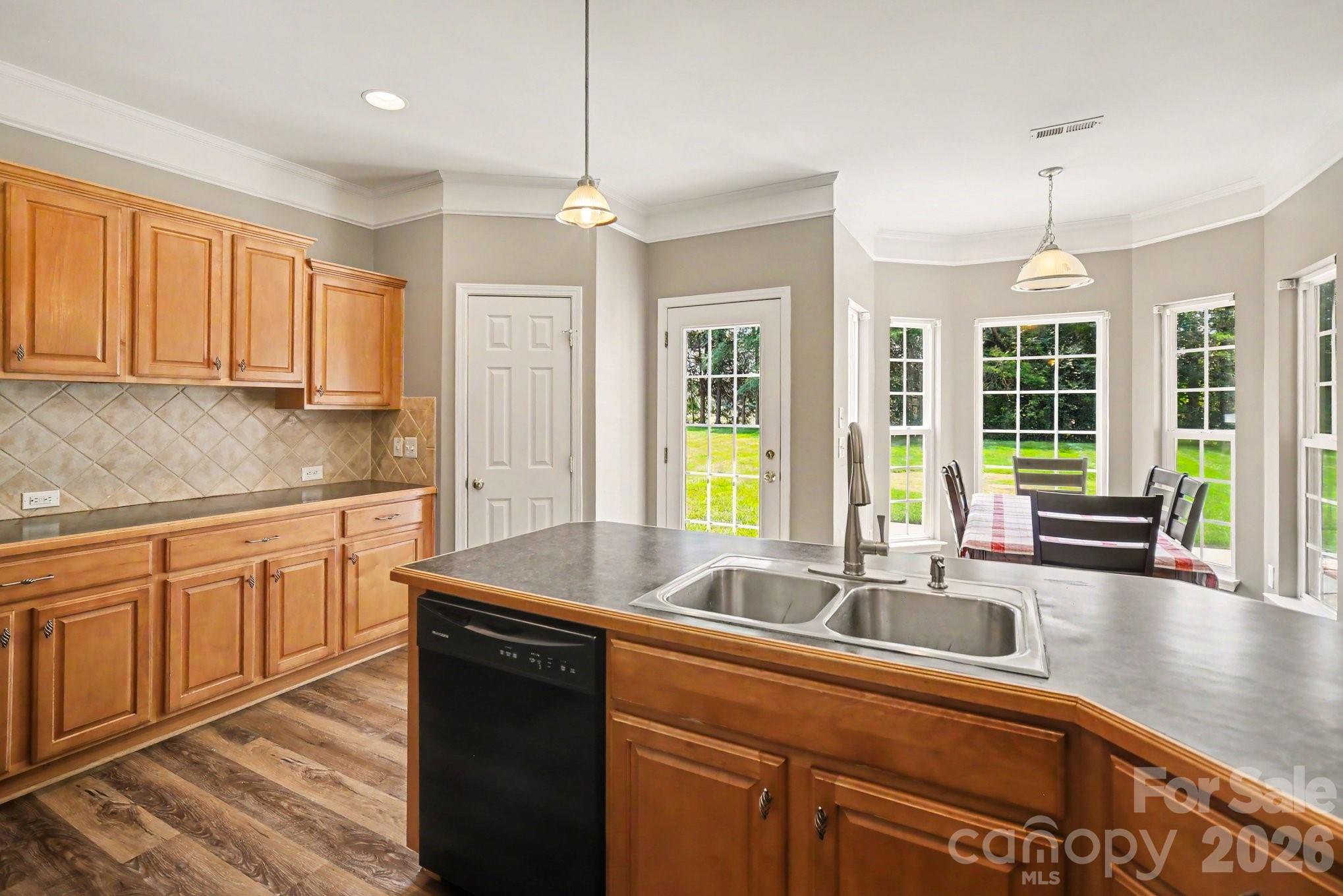 1392 Piper Court — Concord