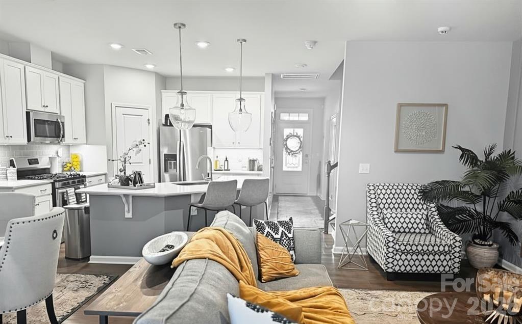 14013 Castle Nook Drive — Charlotte