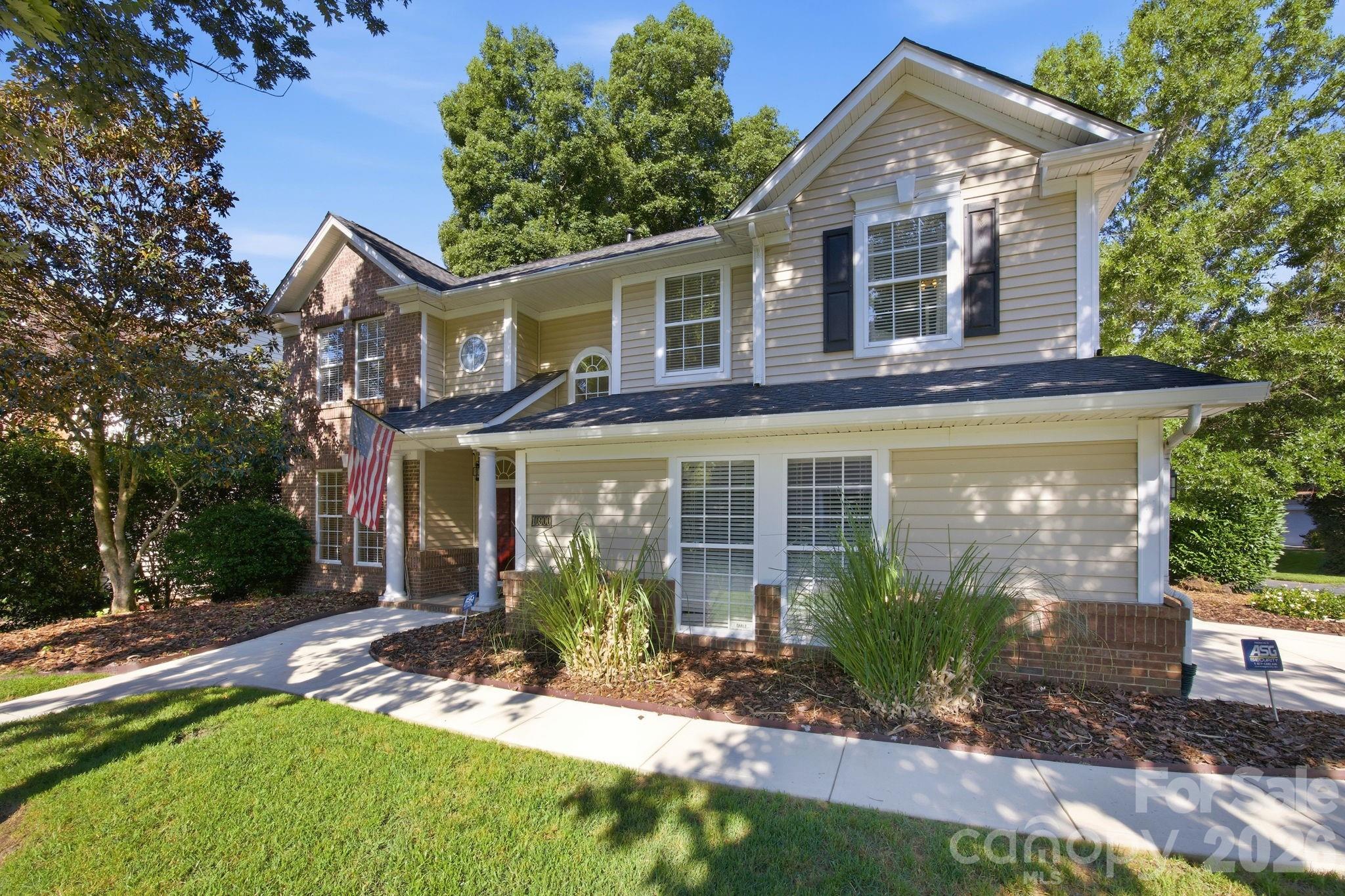 10900 Owl Nest Lane — Charlotte