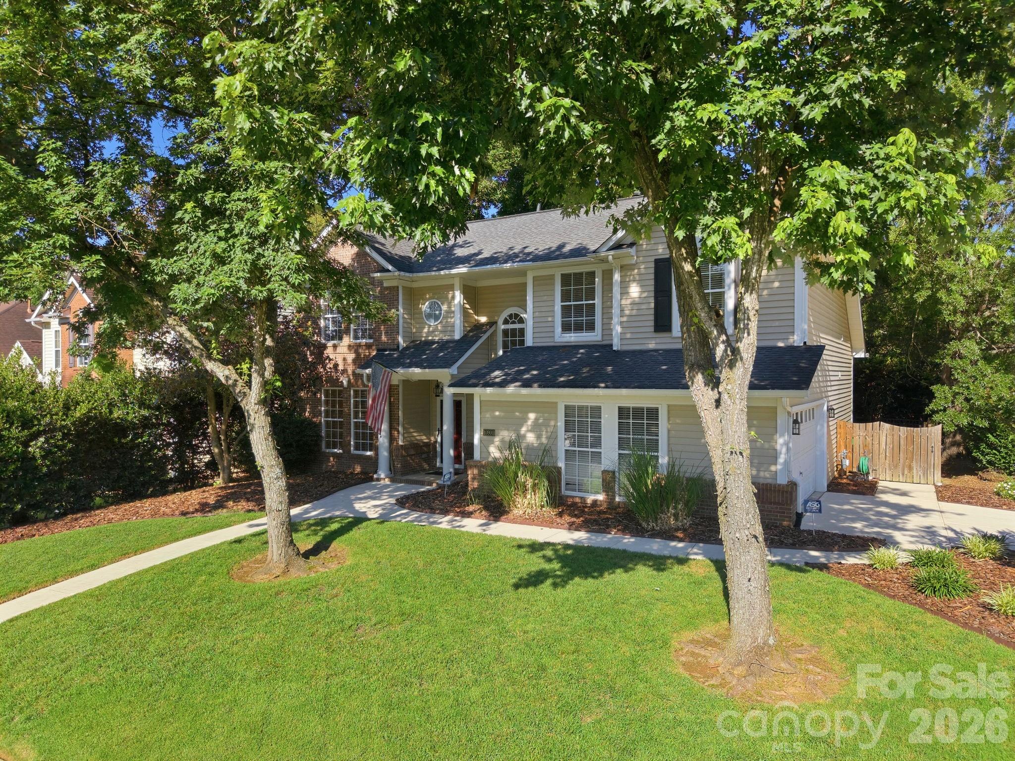 10900 Owl Nest Lane — Charlotte