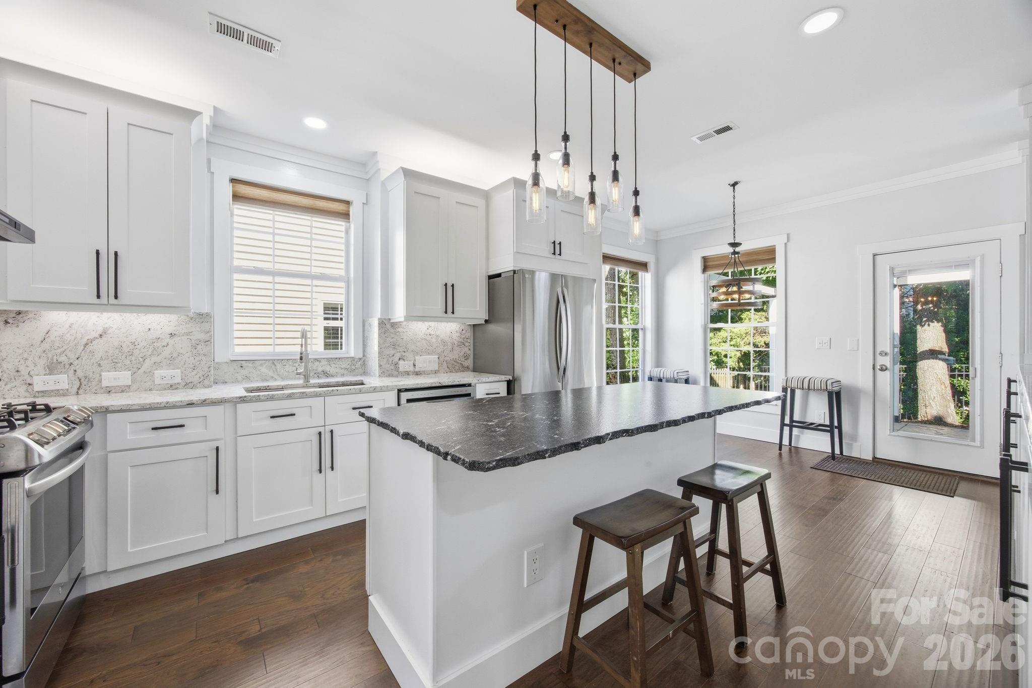 10900 Owl Nest Lane — Charlotte