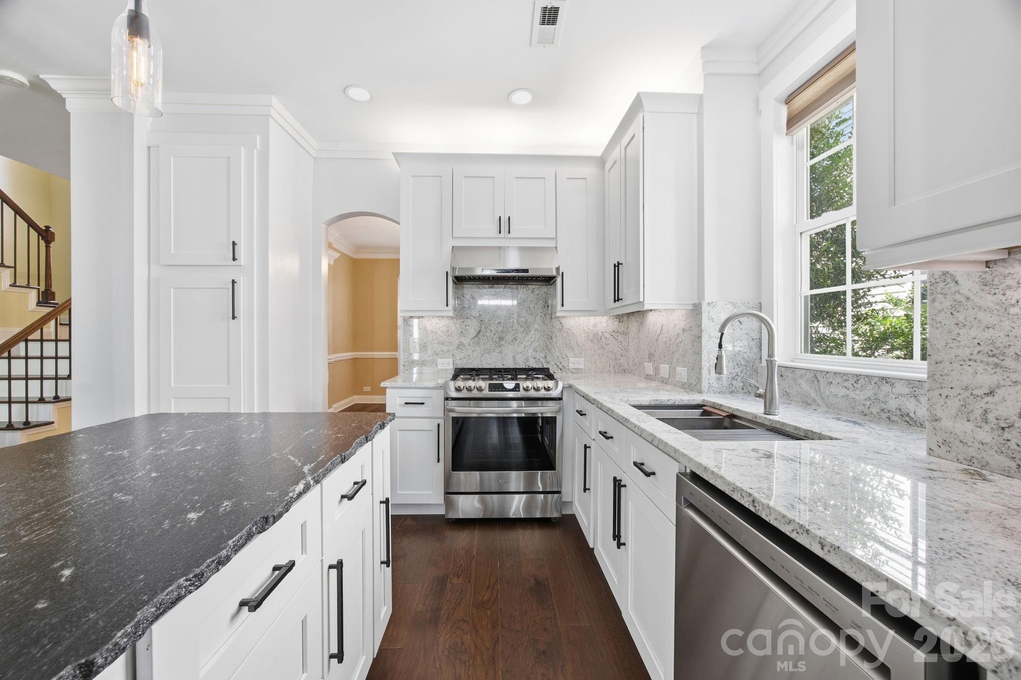 10900 Owl Nest Lane — Charlotte
