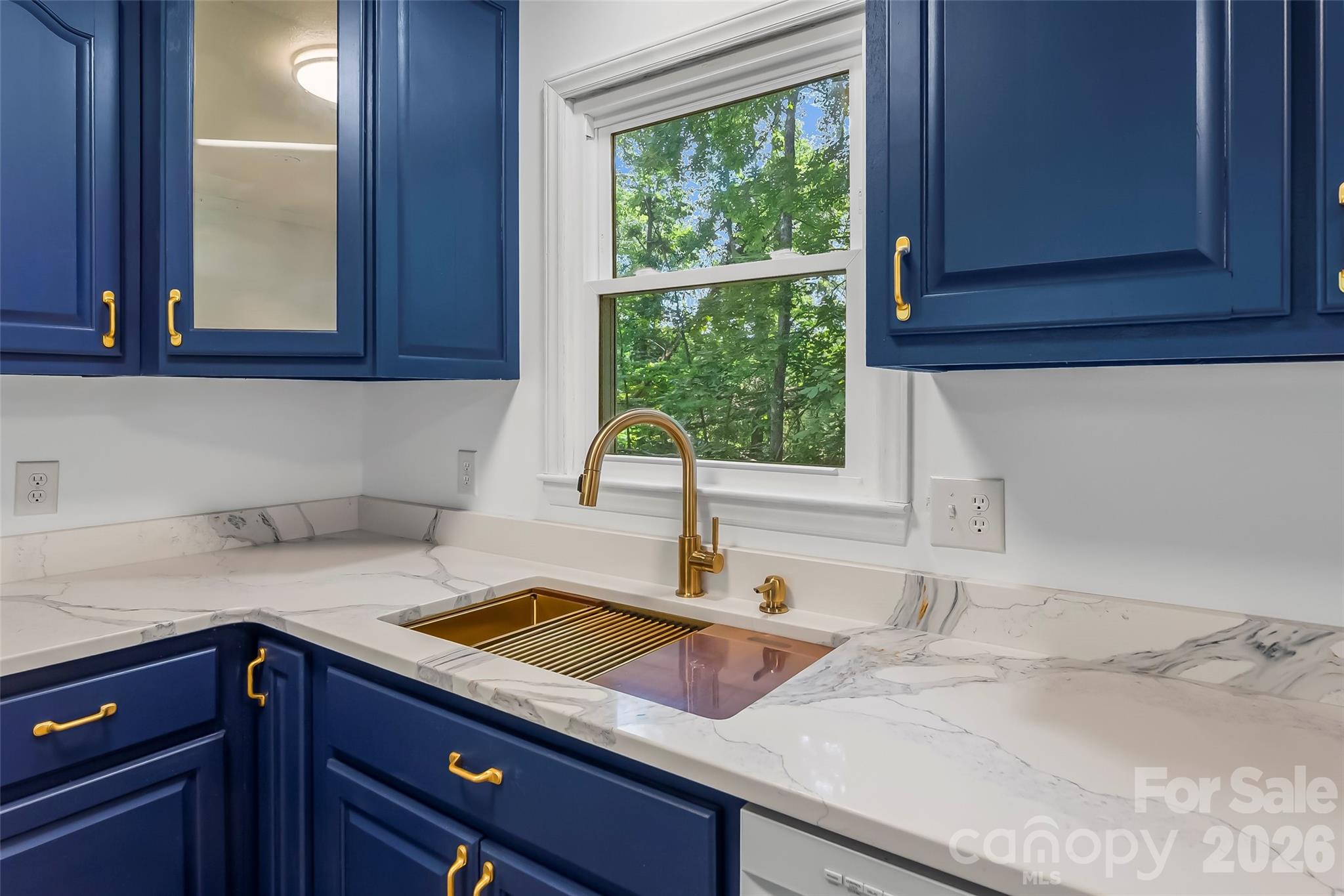 4074 Shane Drive — Morganton
