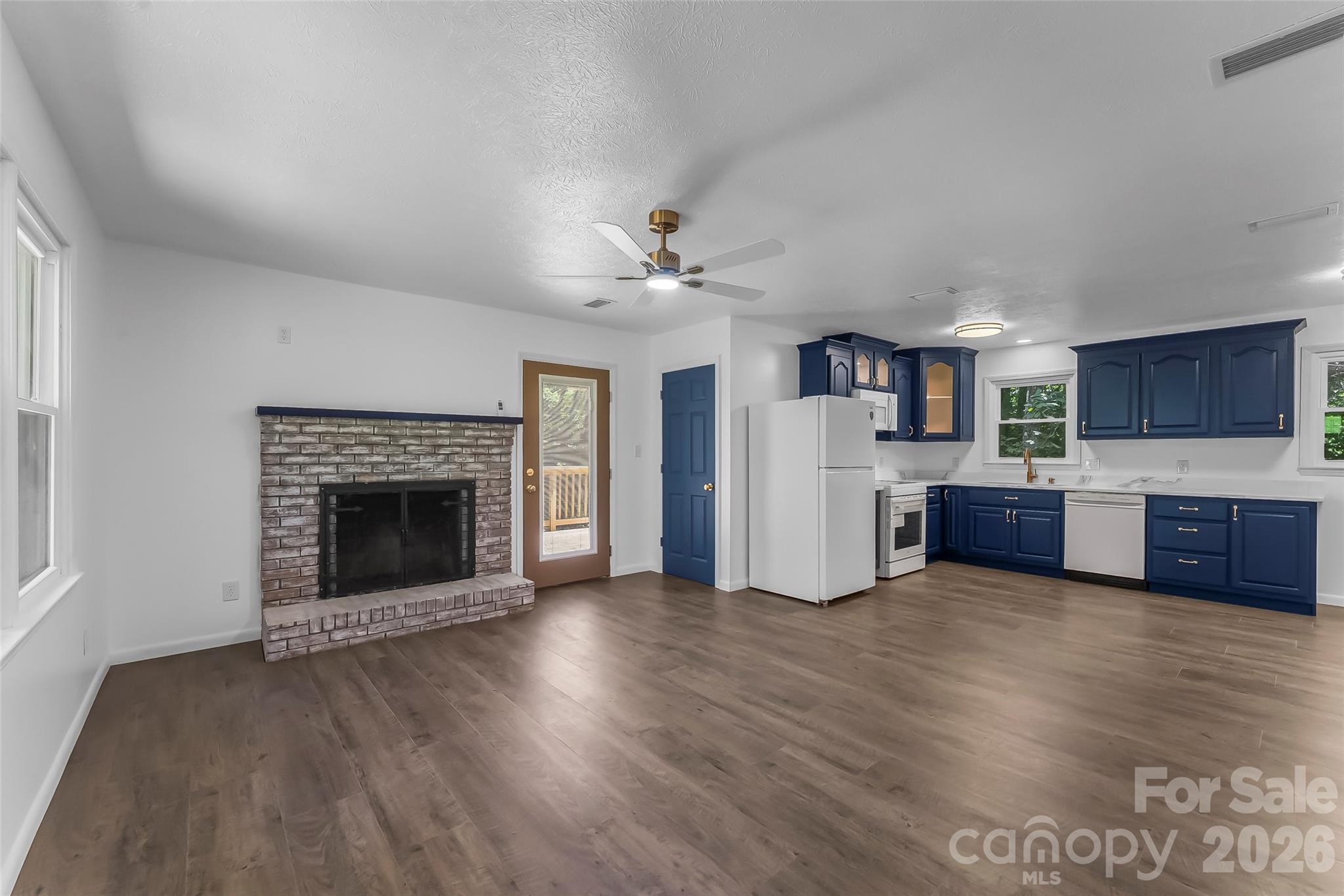 4074 Shane Drive — Morganton