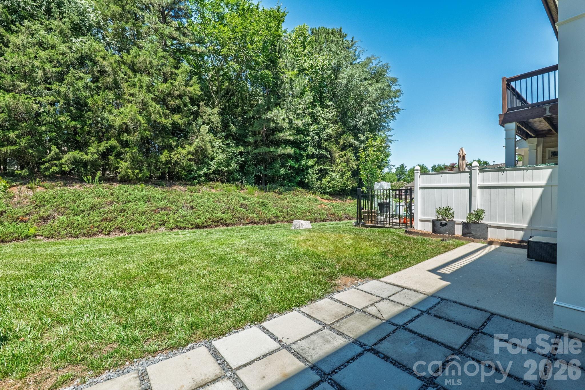8543 Brookings Drive — Charlotte